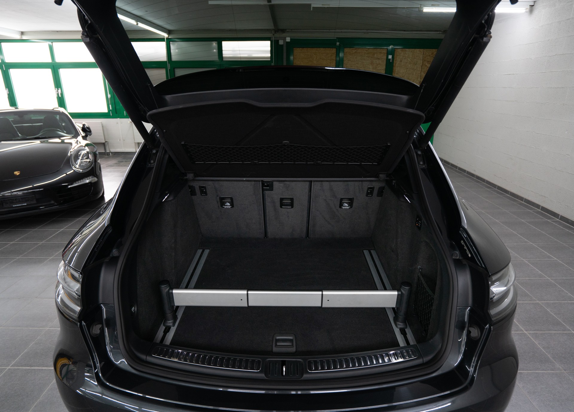 PORSCHE Macan GTS PDK-image-8