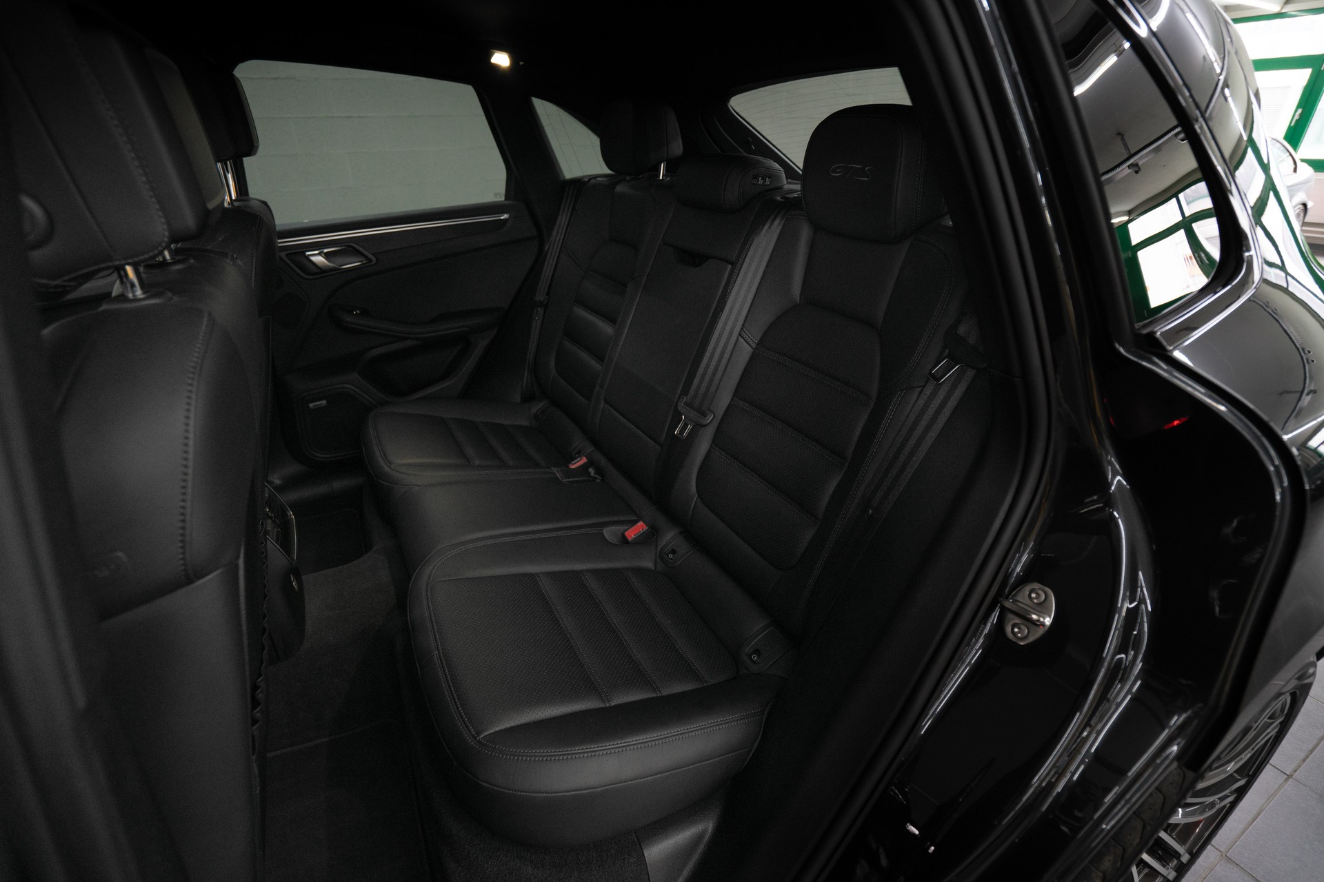 PORSCHE Macan GTS PDK-image-14