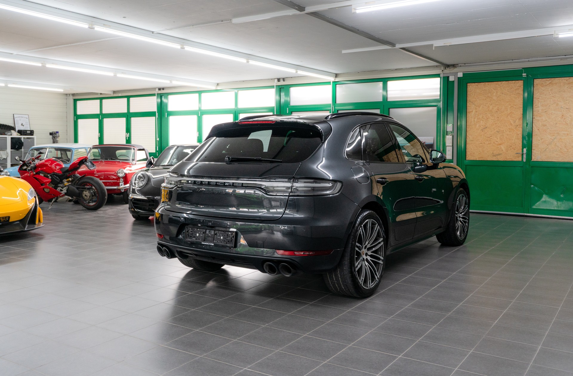 PORSCHE Macan GTS PDK-image-6