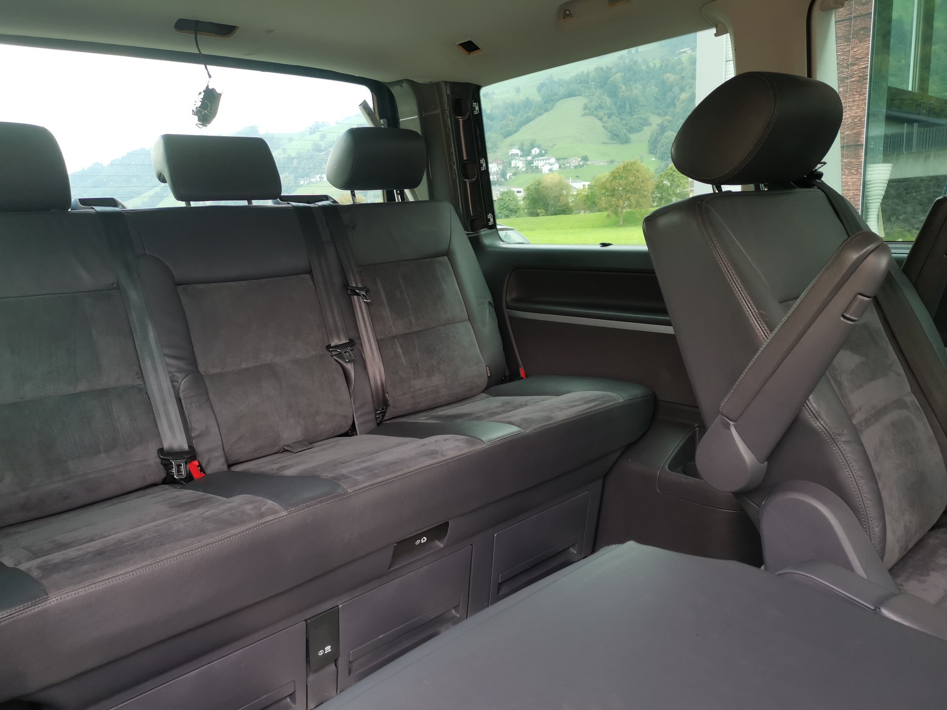 VW T5 Multivan 2.0 Bi-TDI CR Highline 4Motion DSG-image-10