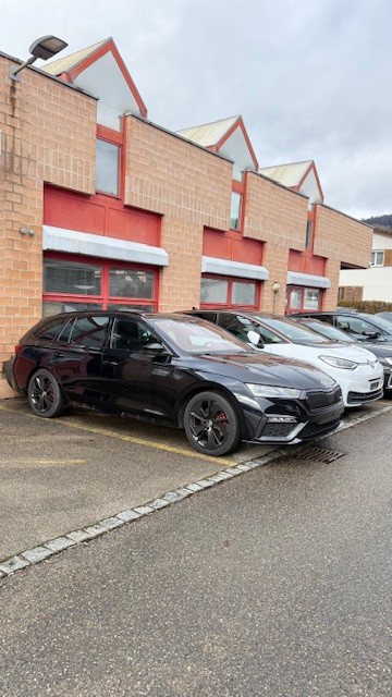 SKODA Octavia Combi 2.0 TDI DSG RS 4x4-image-3