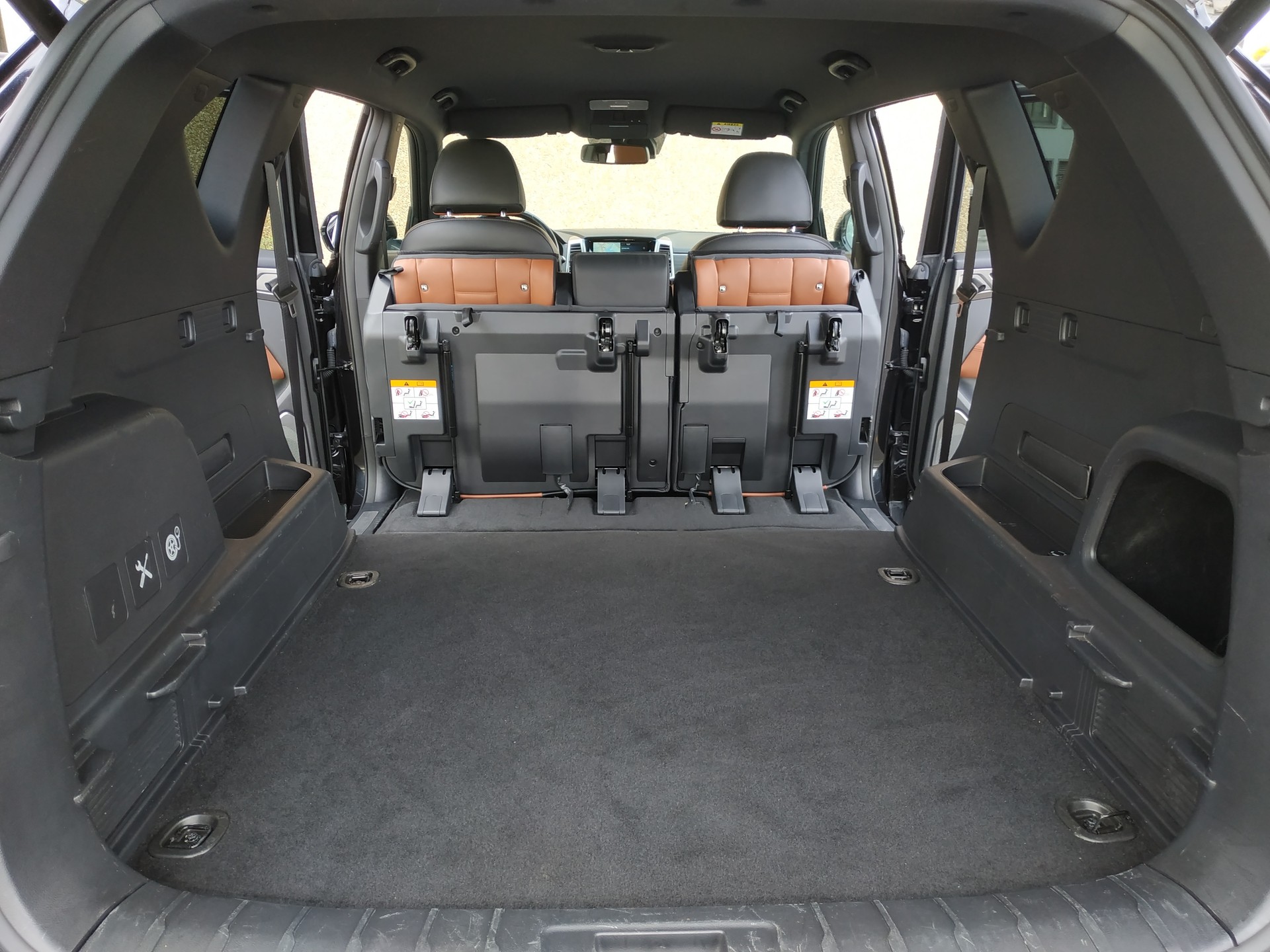 KGM-SsangYong Rexton RX220 e-XDi Sapphire 4WD-image-21