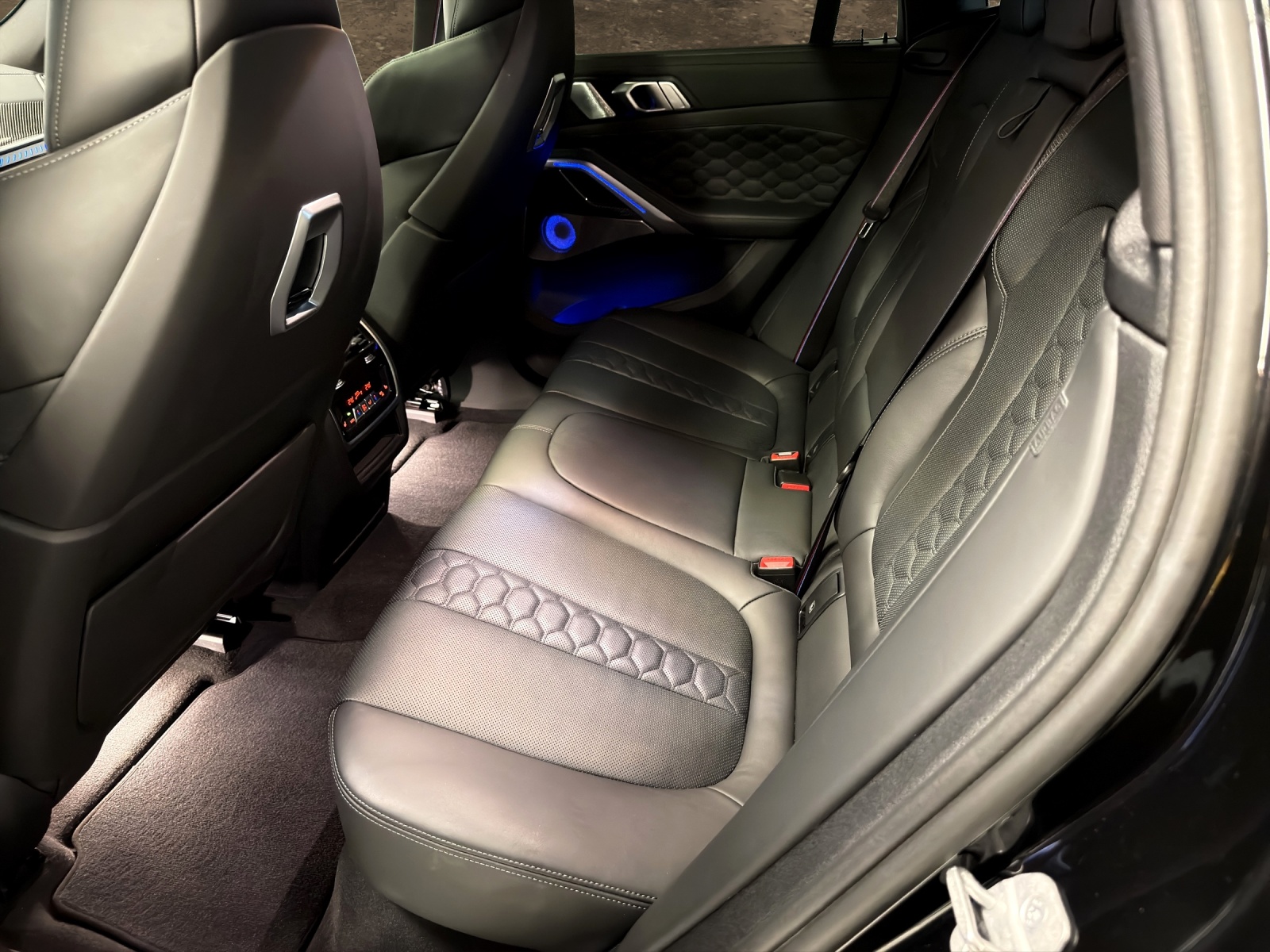 BMW X6M Steptronic M Competition-image-10