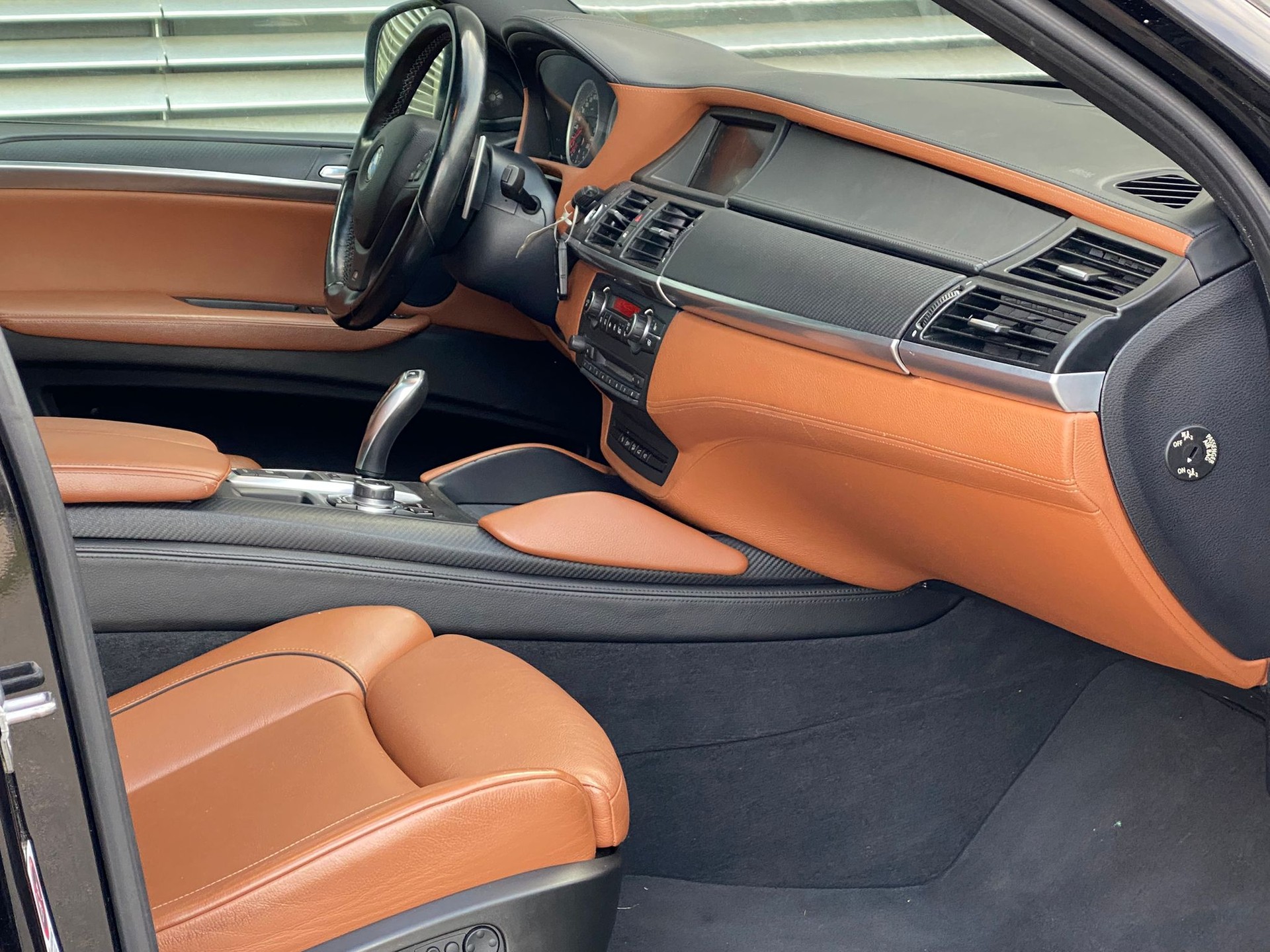 BMW X6 M Steptronic-image-12