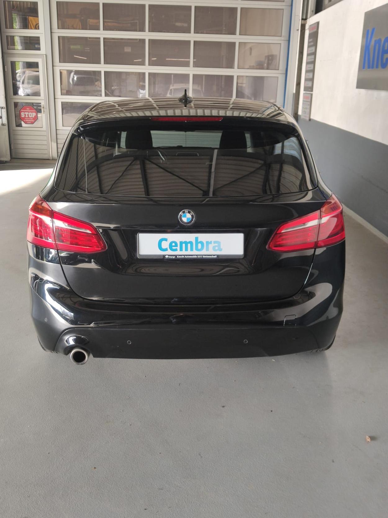 BMW 225xe Active Tourer-image-4