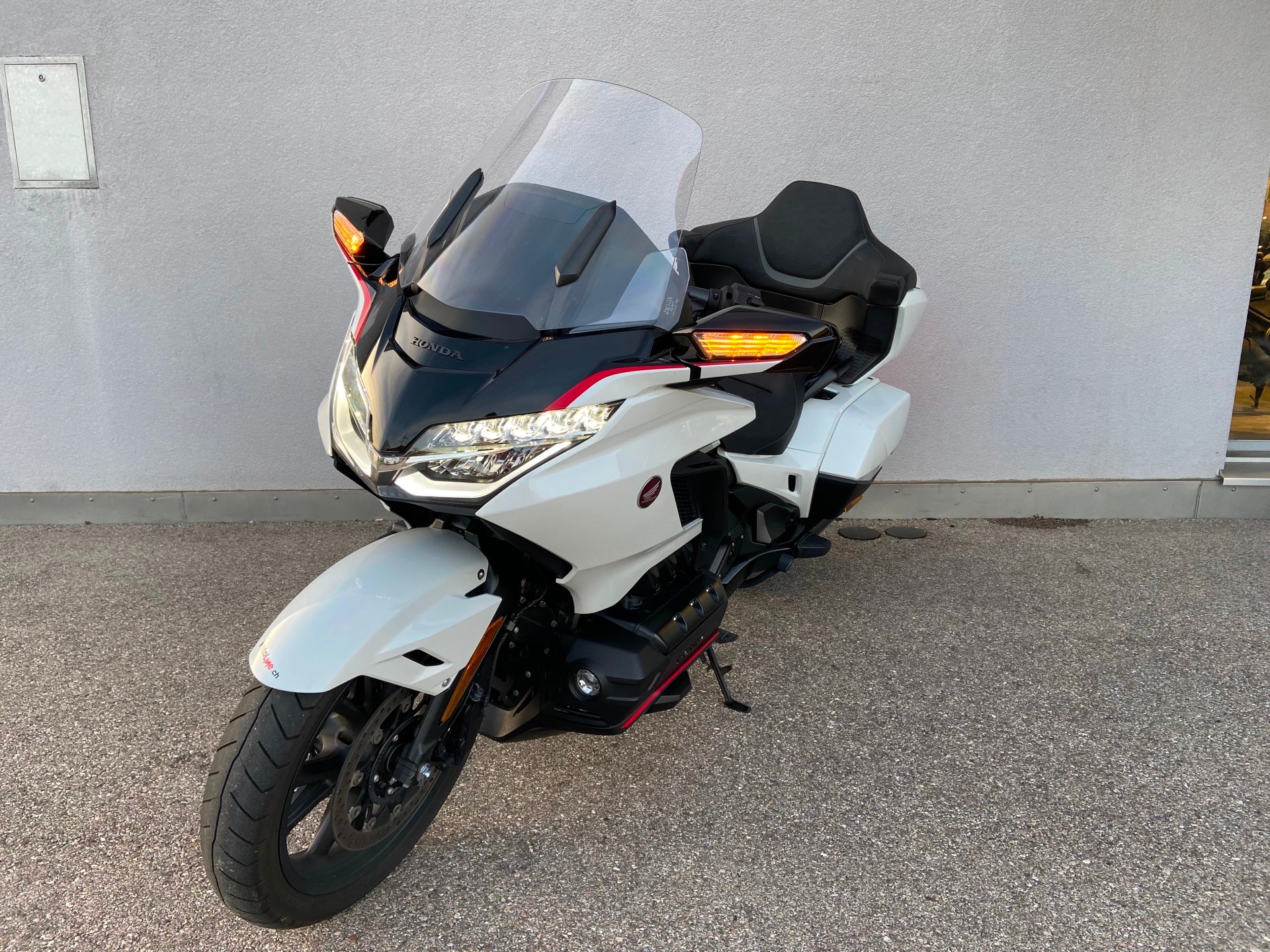 HONDA GL 1800 DA DCT Goldwing-showroom-element-3