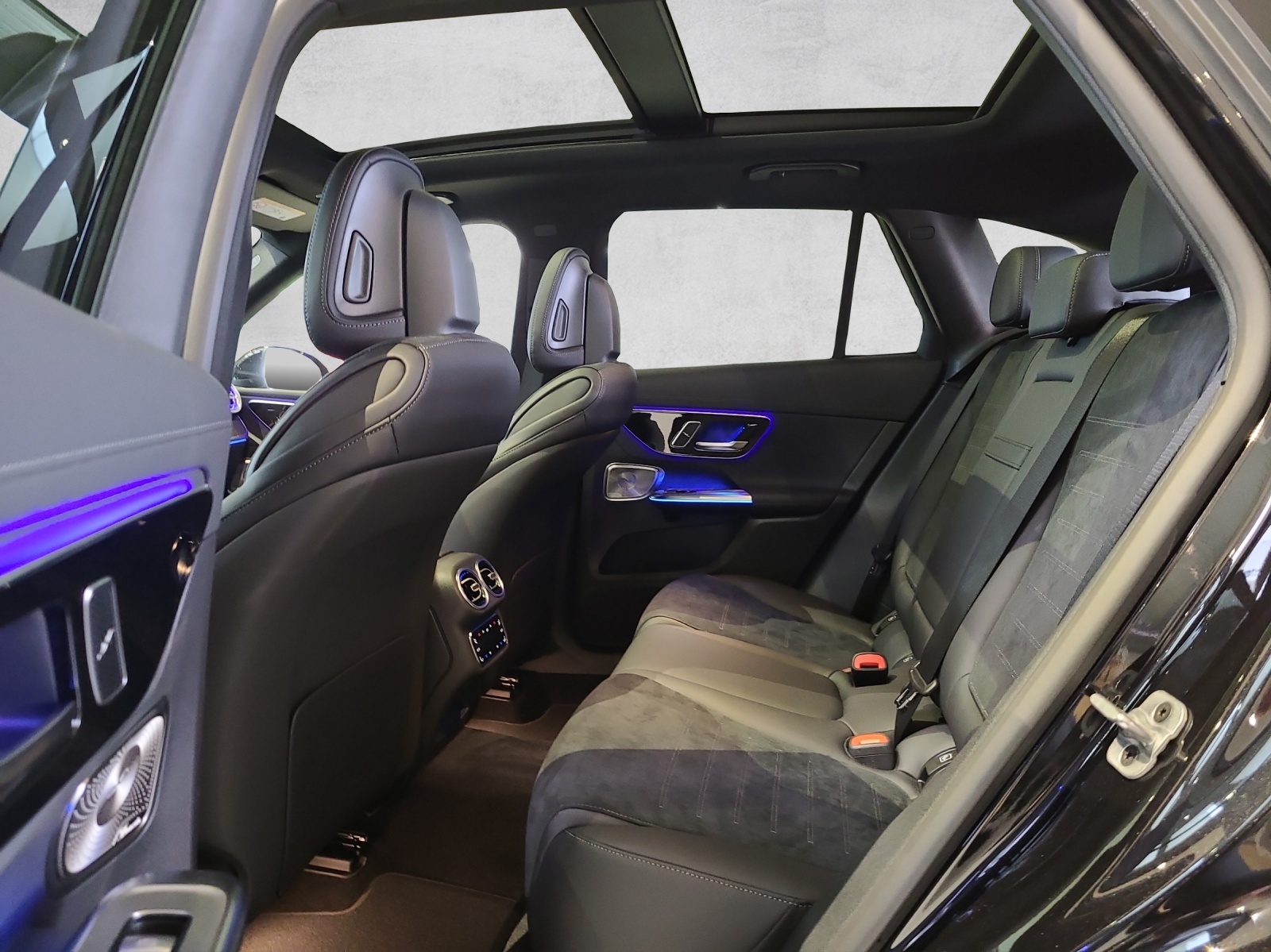 MERCEDES-BENZ GLC 400 e 4Matic 9G-Tronic-image-10