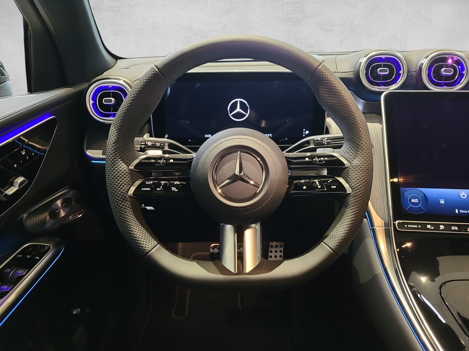 MERCEDES-BENZ GLC 400 e 4Matic 9G-Tronic-image-12