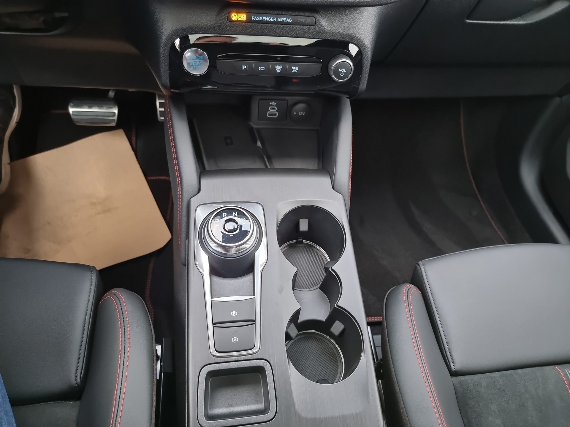FORD Kuga 2.5 Hybrid ST-Line X 4x4-image-8