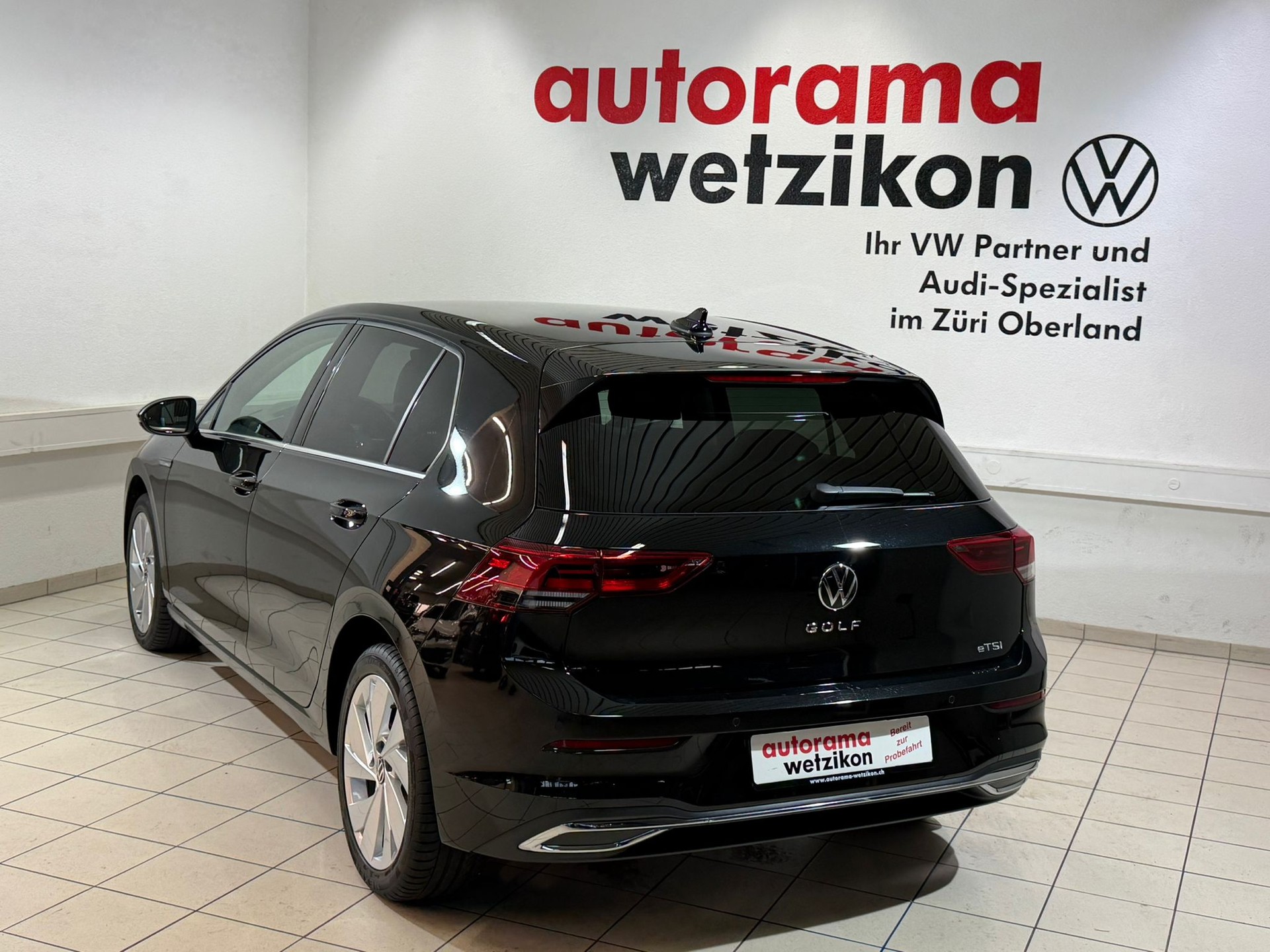VW Golf 1.5 eTSI mHEV ACT Style DSG-image-3