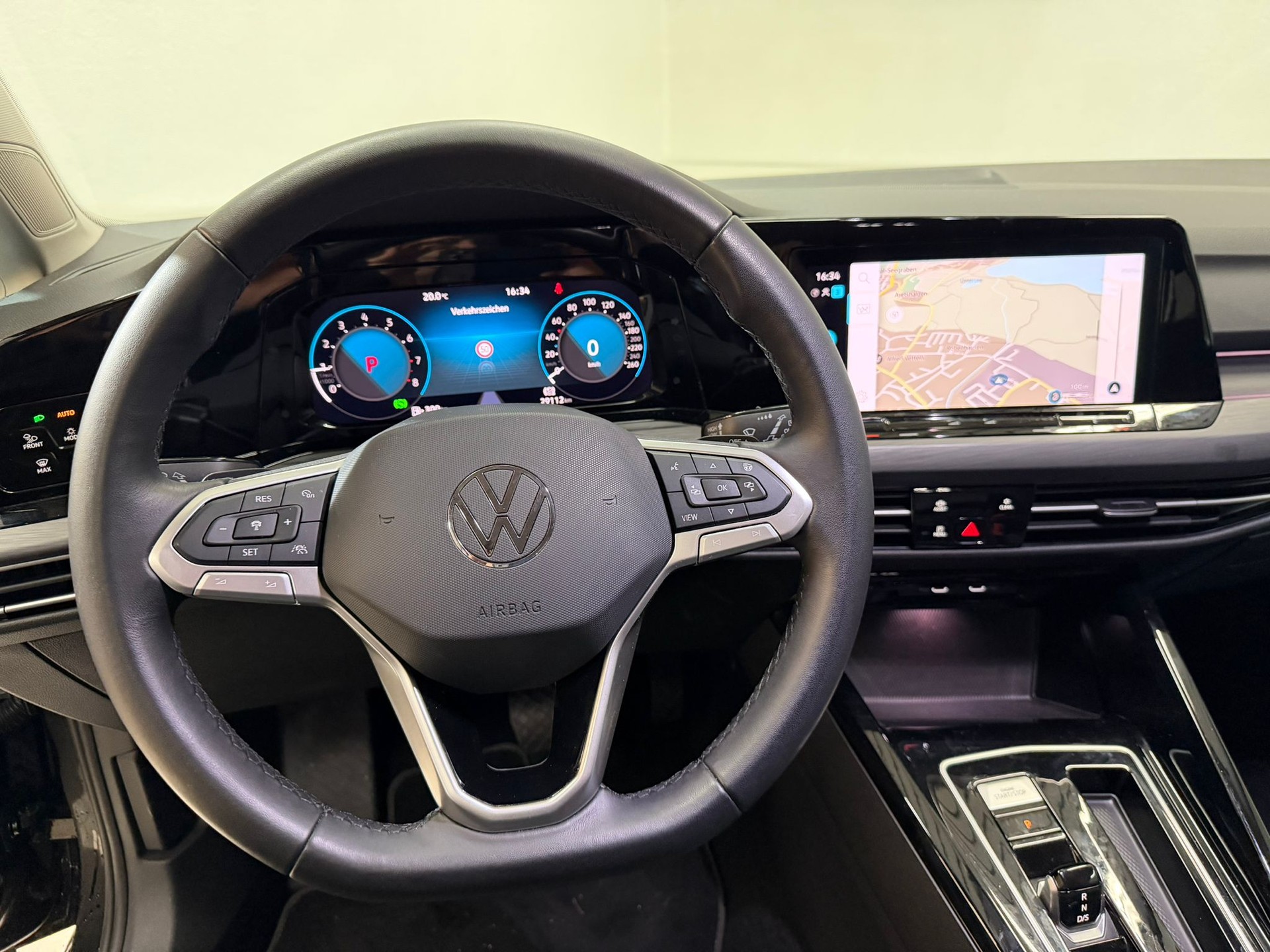 VW Golf 1.5 eTSI mHEV ACT Style DSG-image-6