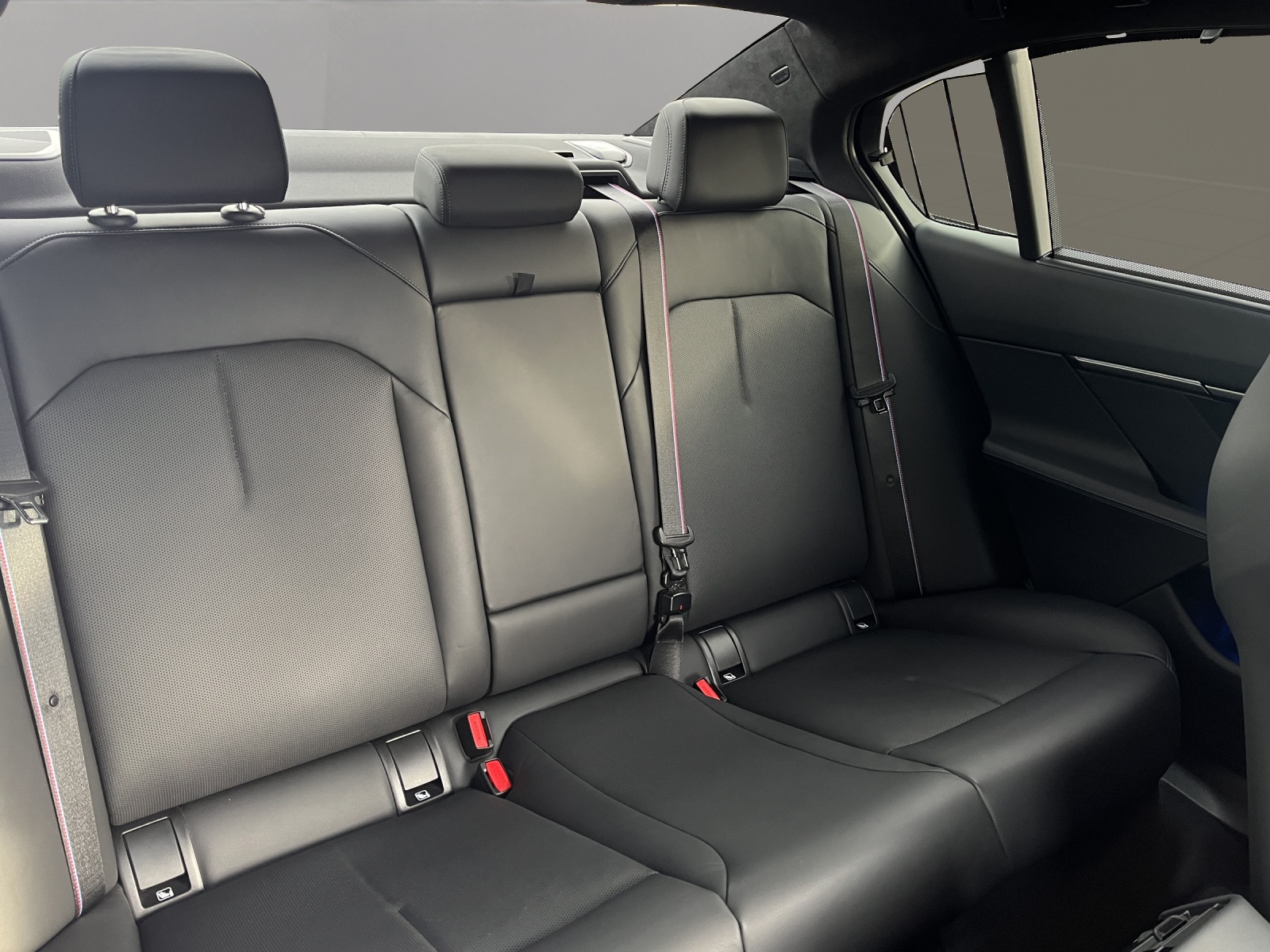 BMW M5 xDrive-image-20