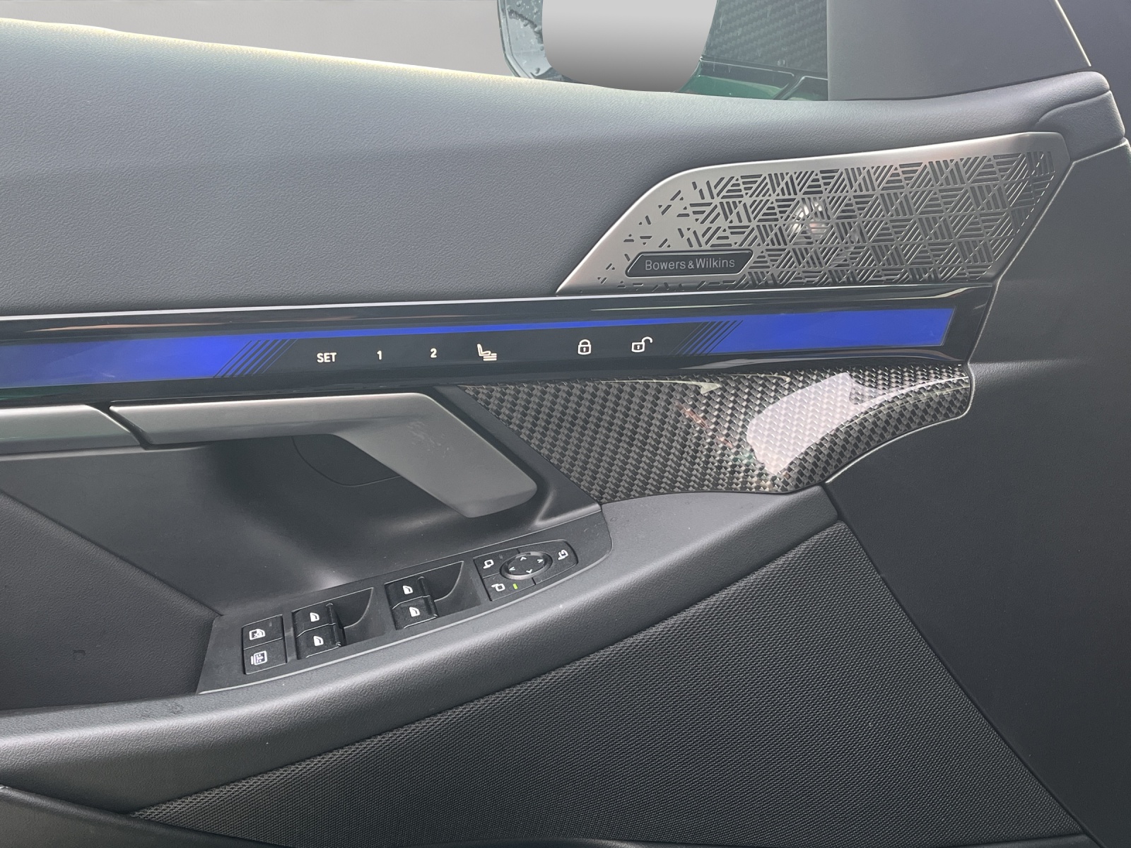 BMW M5 xDrive-image-18