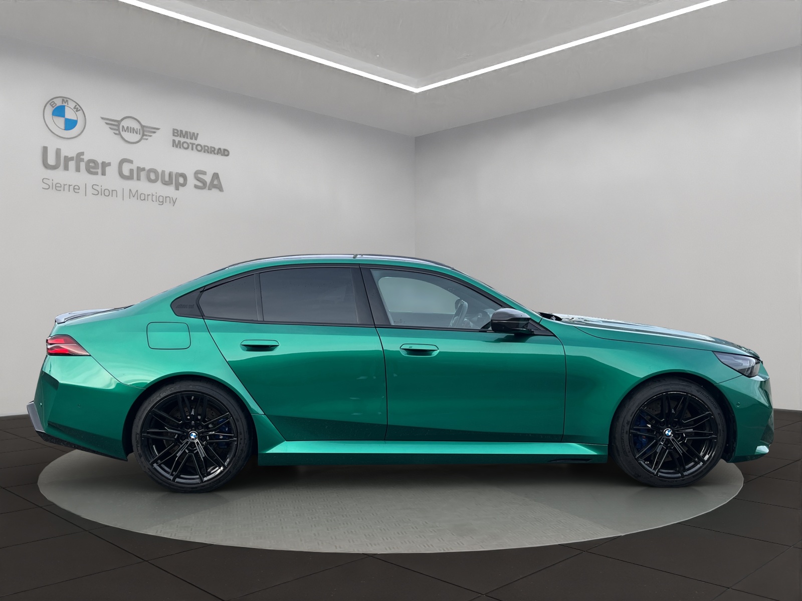 BMW M5 xDrive-image-2