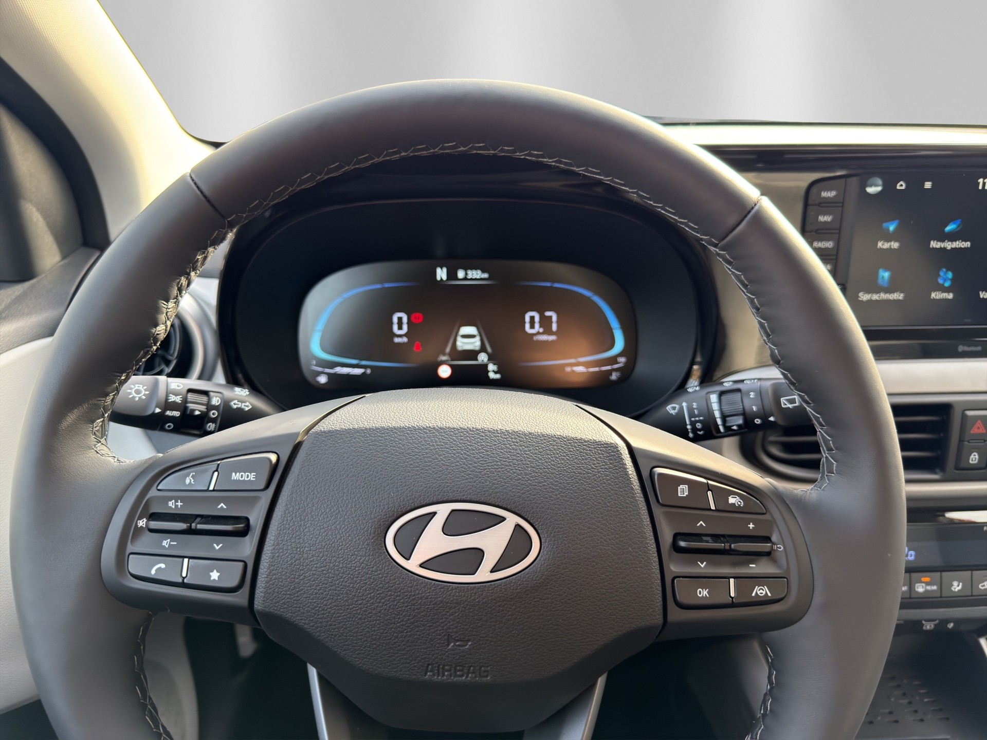 HYUNDAI i10 1.2 Vertex Aut.-image-14