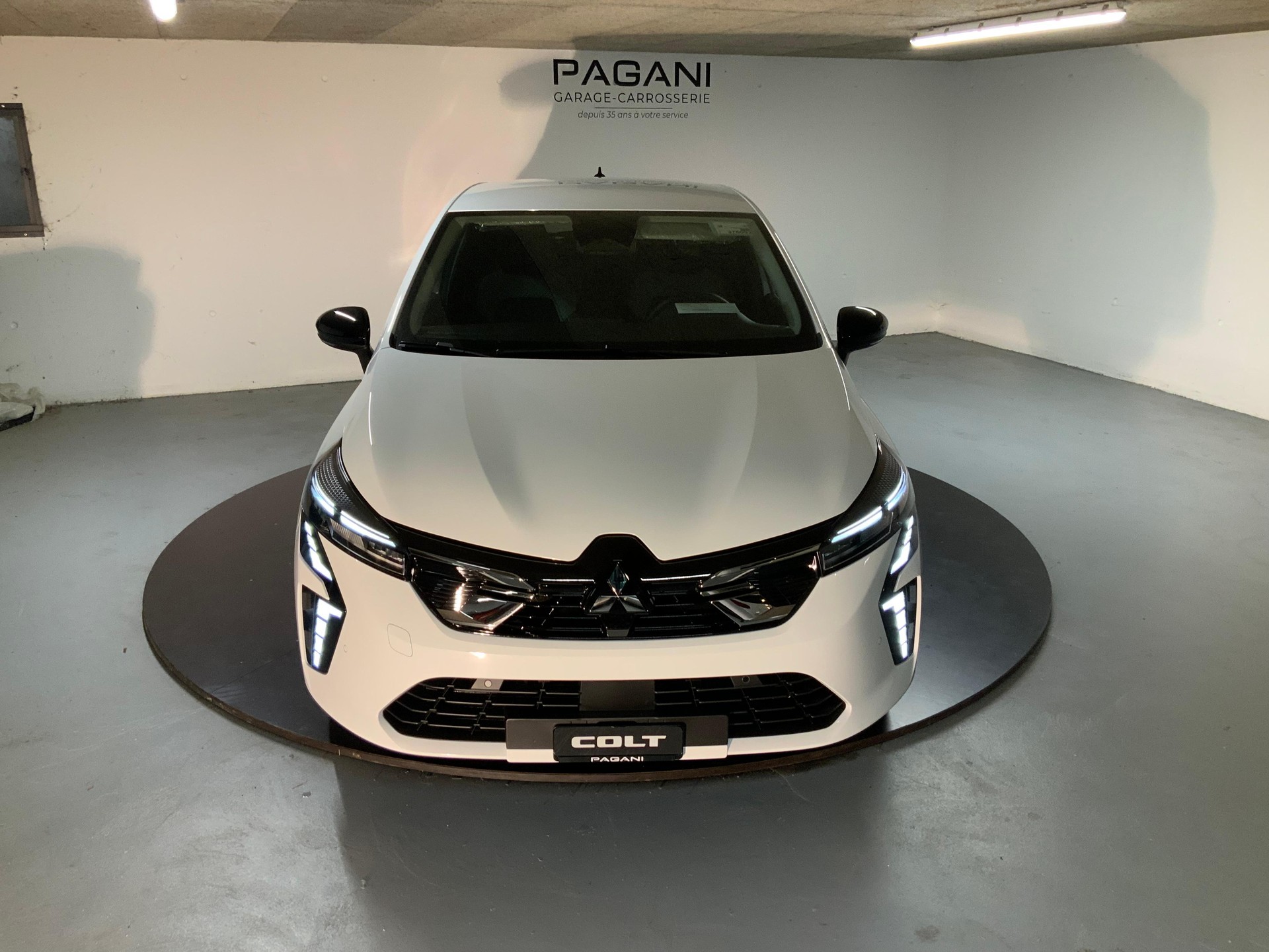 MITSUBISHI Colt 1.6 HEV Invite+-image-0