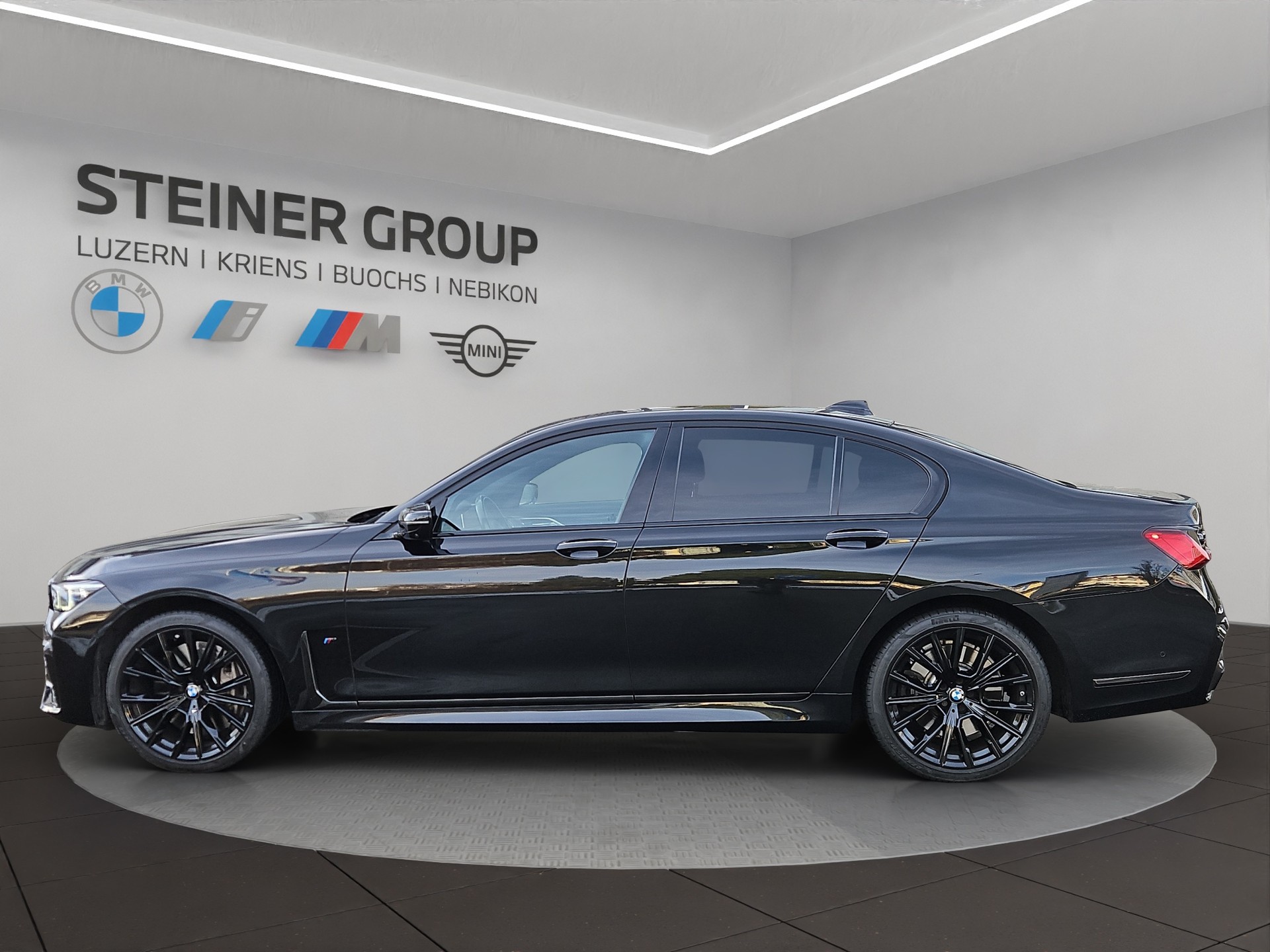BMW 750i xDrive Steptronic-image-7
