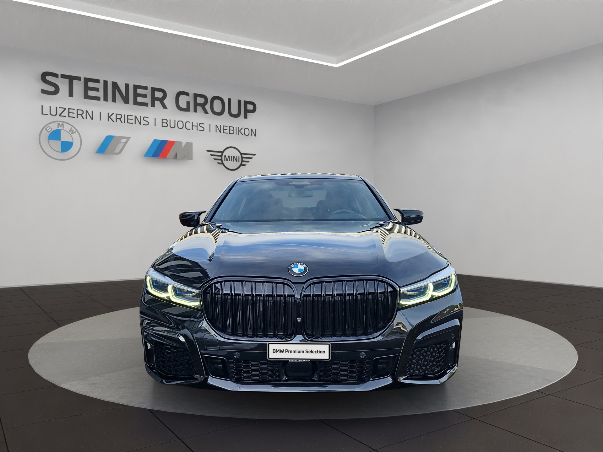 BMW 750i xDrive Steptronic-image-1