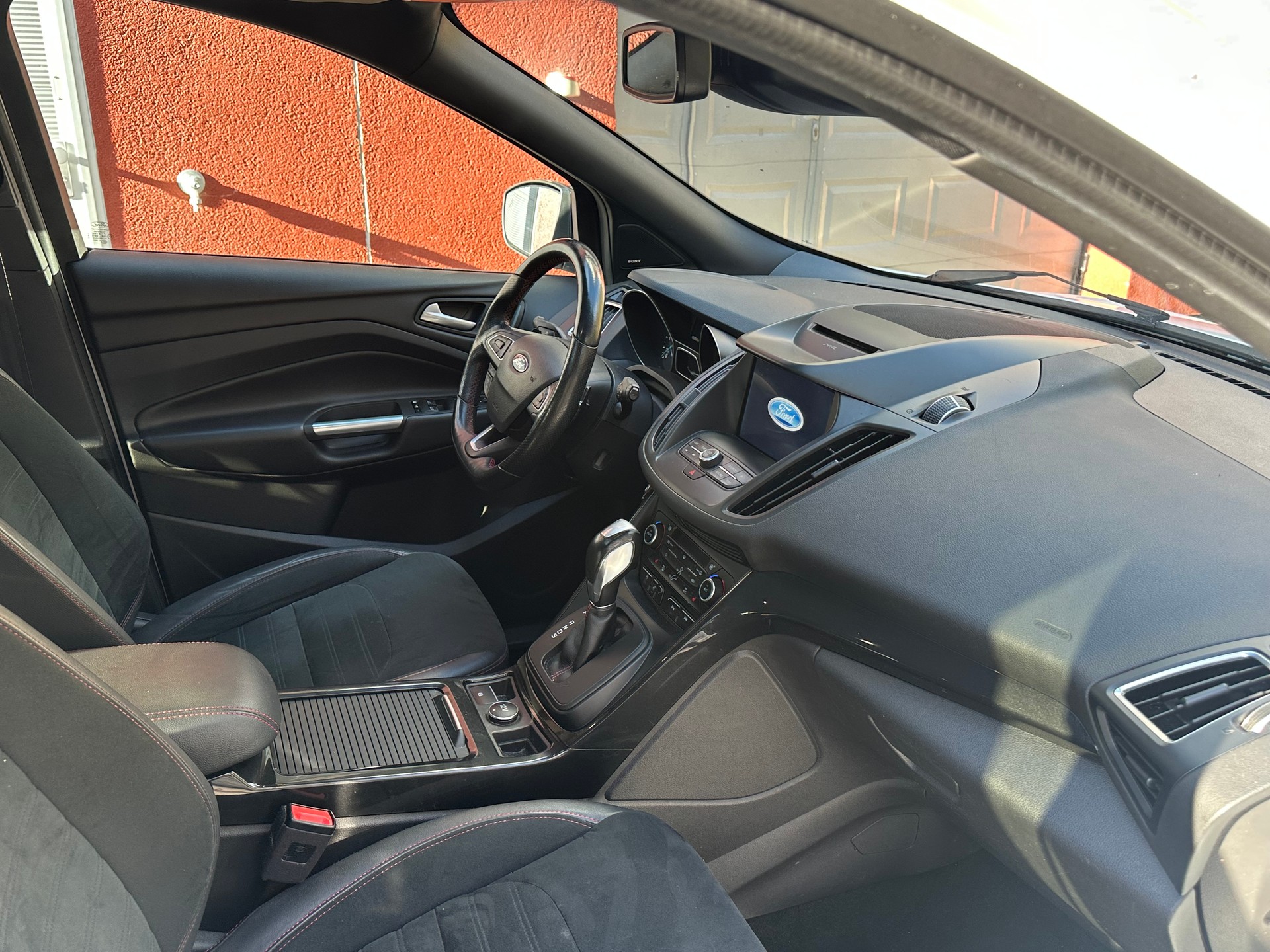 FORD Kuga 2.0 TDCi ST Line High 4WD PowerShift-image-11