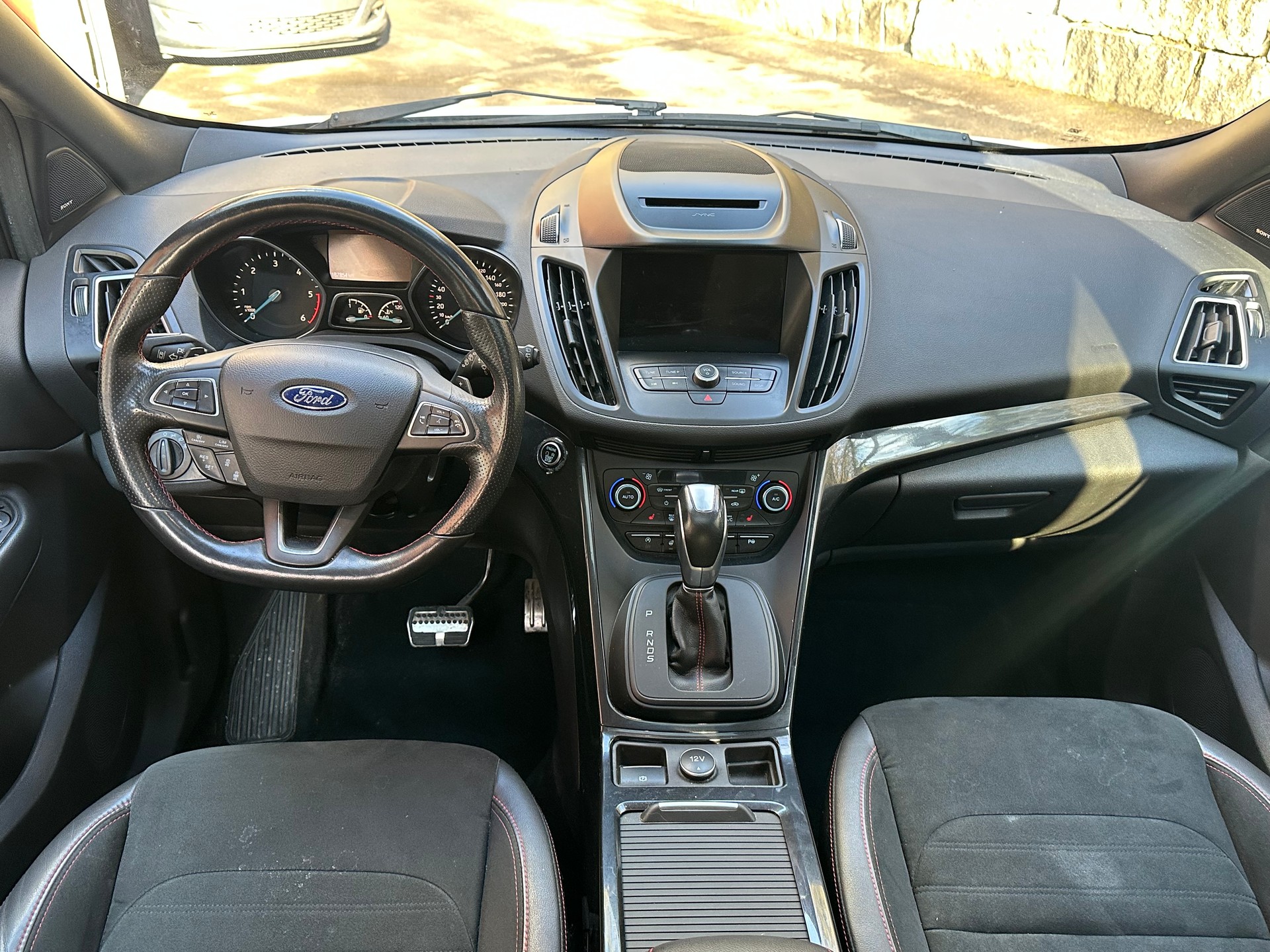 FORD Kuga 2.0 TDCi ST Line High 4WD PowerShift-image-9