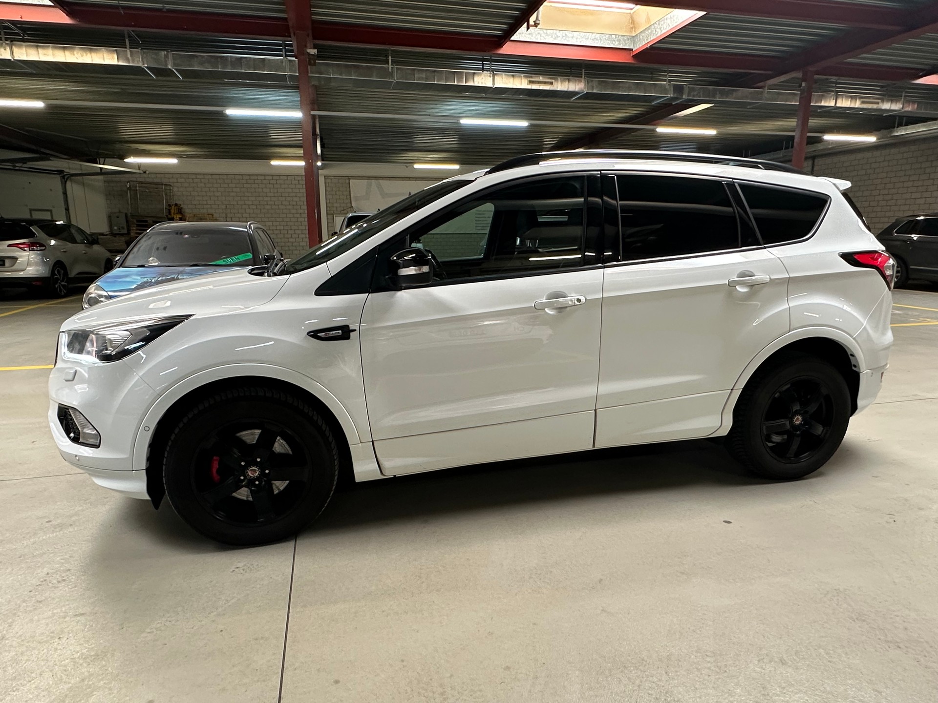 FORD Kuga 2.0 TDCi ST Line High 4WD PowerShift-image-1