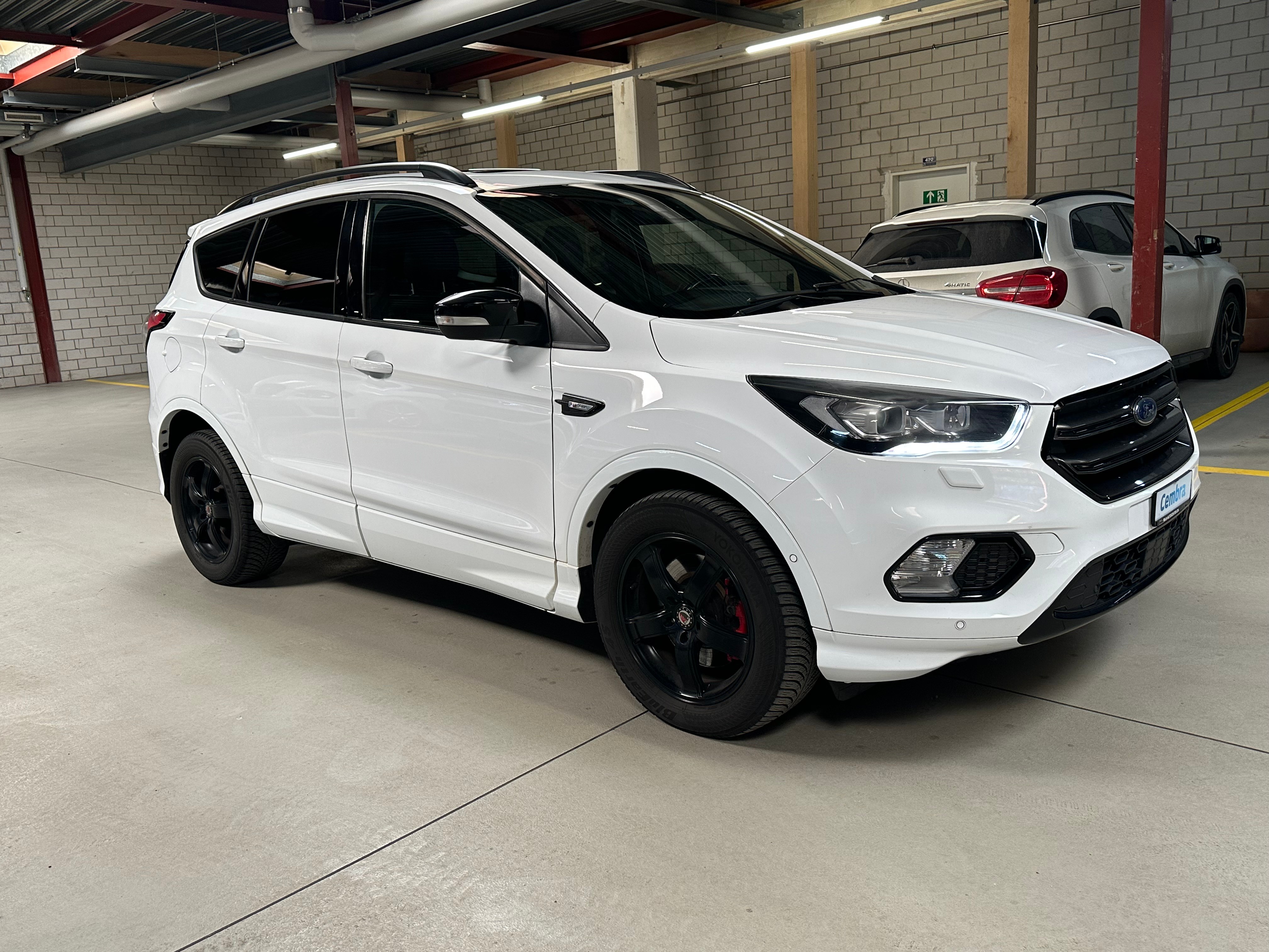 FORD Kuga 2.0 TDCi ST Line High (SUV / GelÃ¤ndewagen)