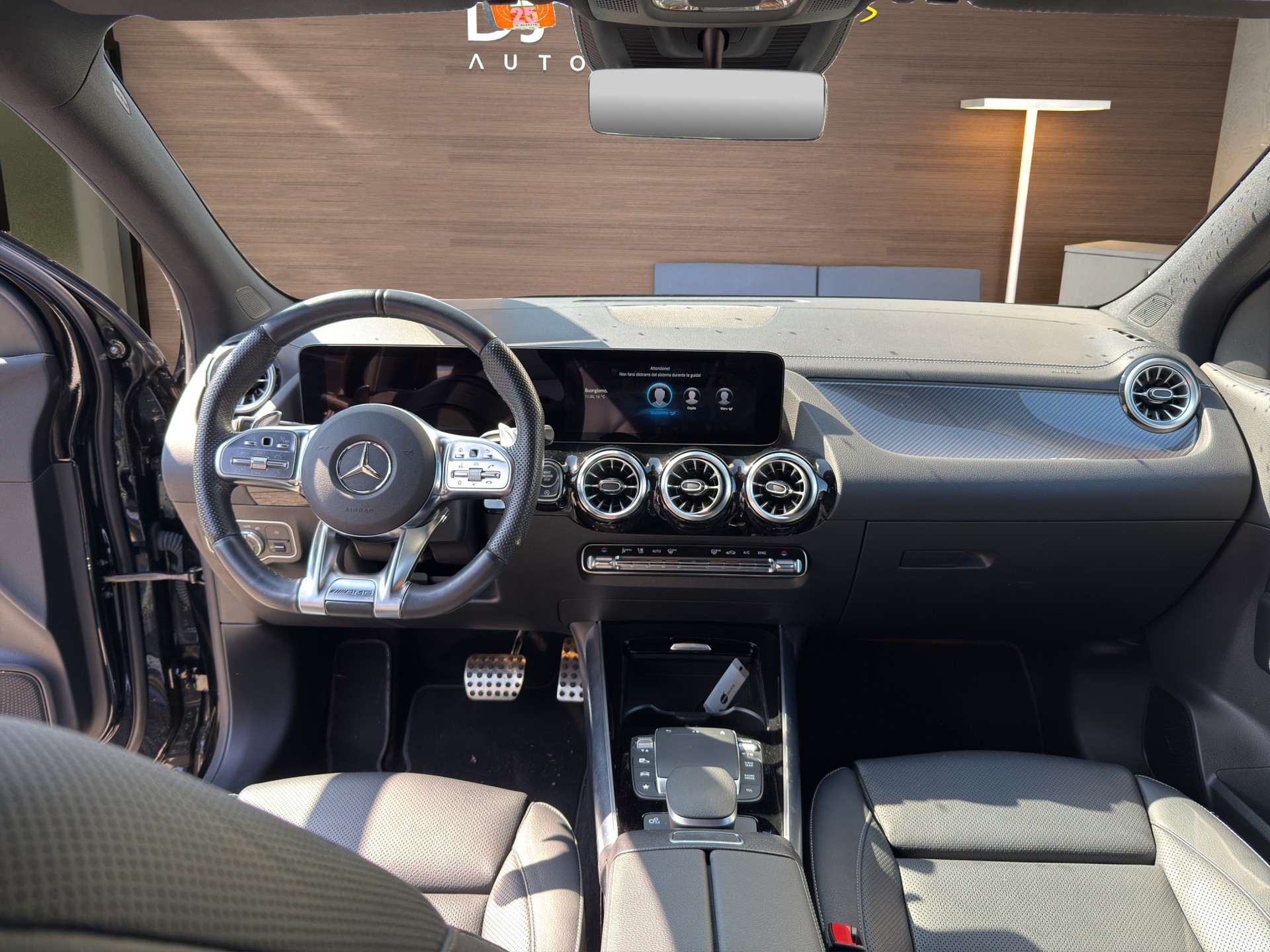 MERCEDES-BENZ GLA 35 AMG 4Matic 8G-Speedshift DCT-image-11