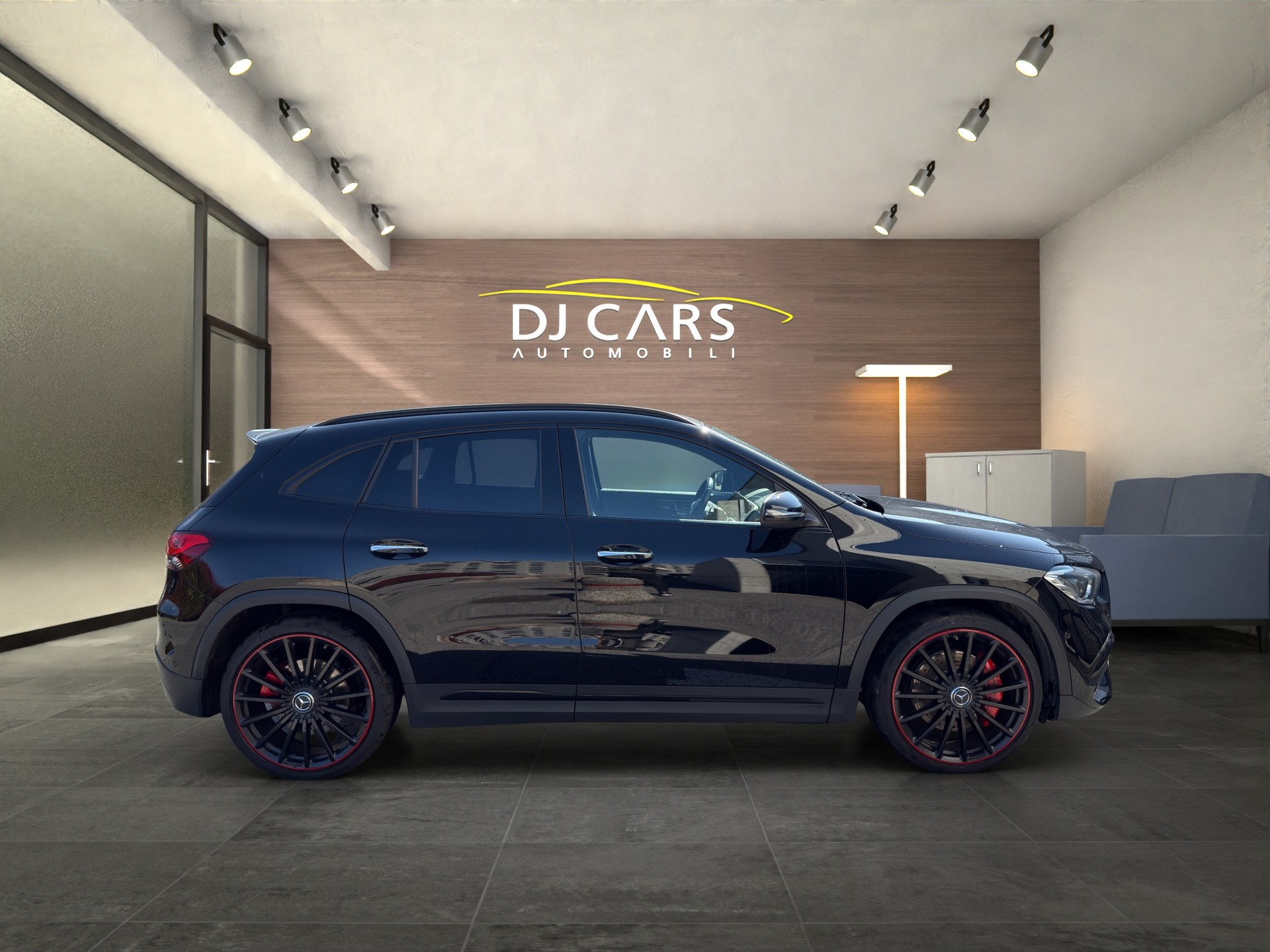 MERCEDES-BENZ GLA 35 AMG 4Matic 8G-Speedshift DCT-image-4
