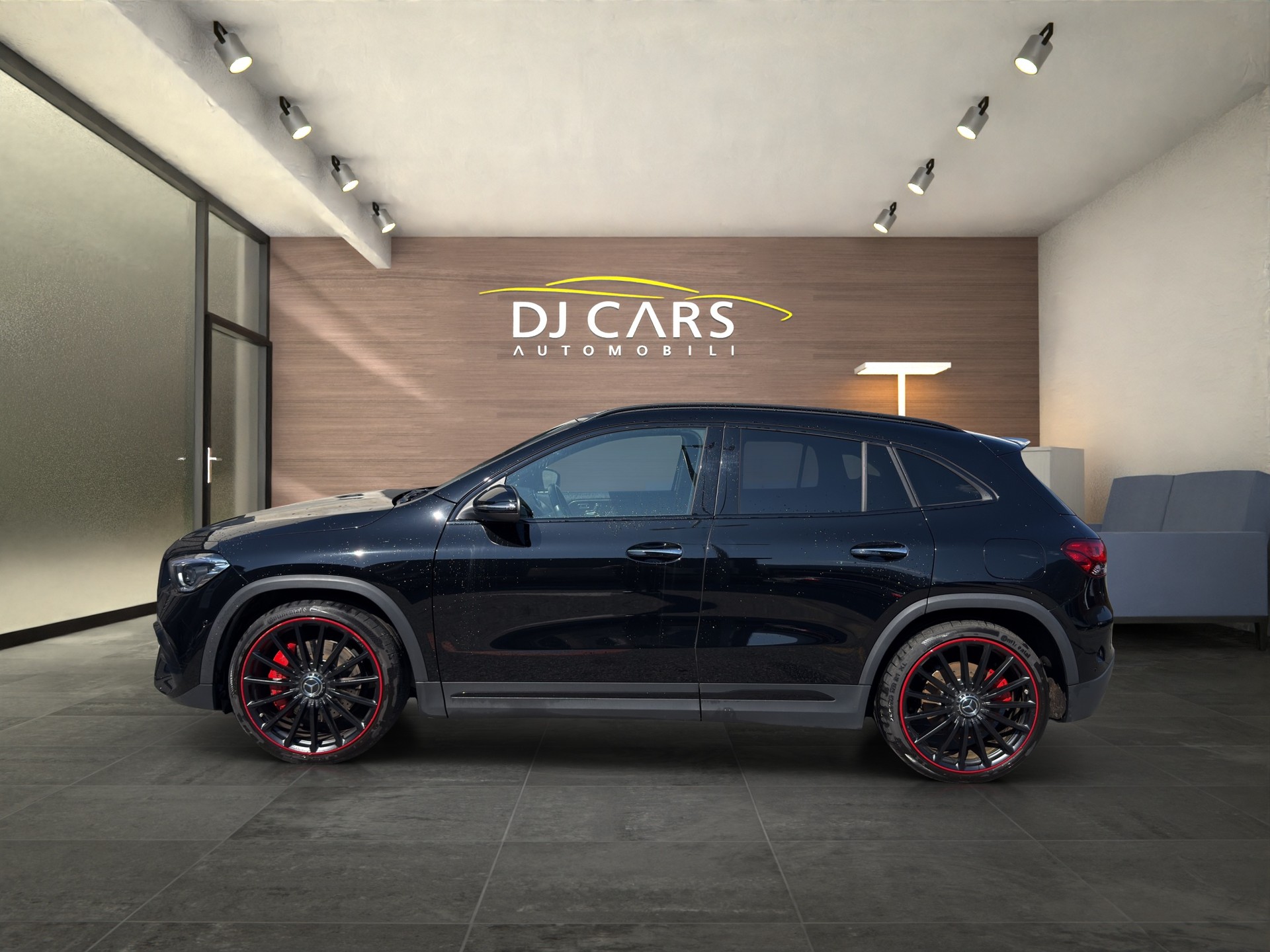 MERCEDES-BENZ GLA 35 AMG 4Matic 8G-Speedshift DCT-image-3