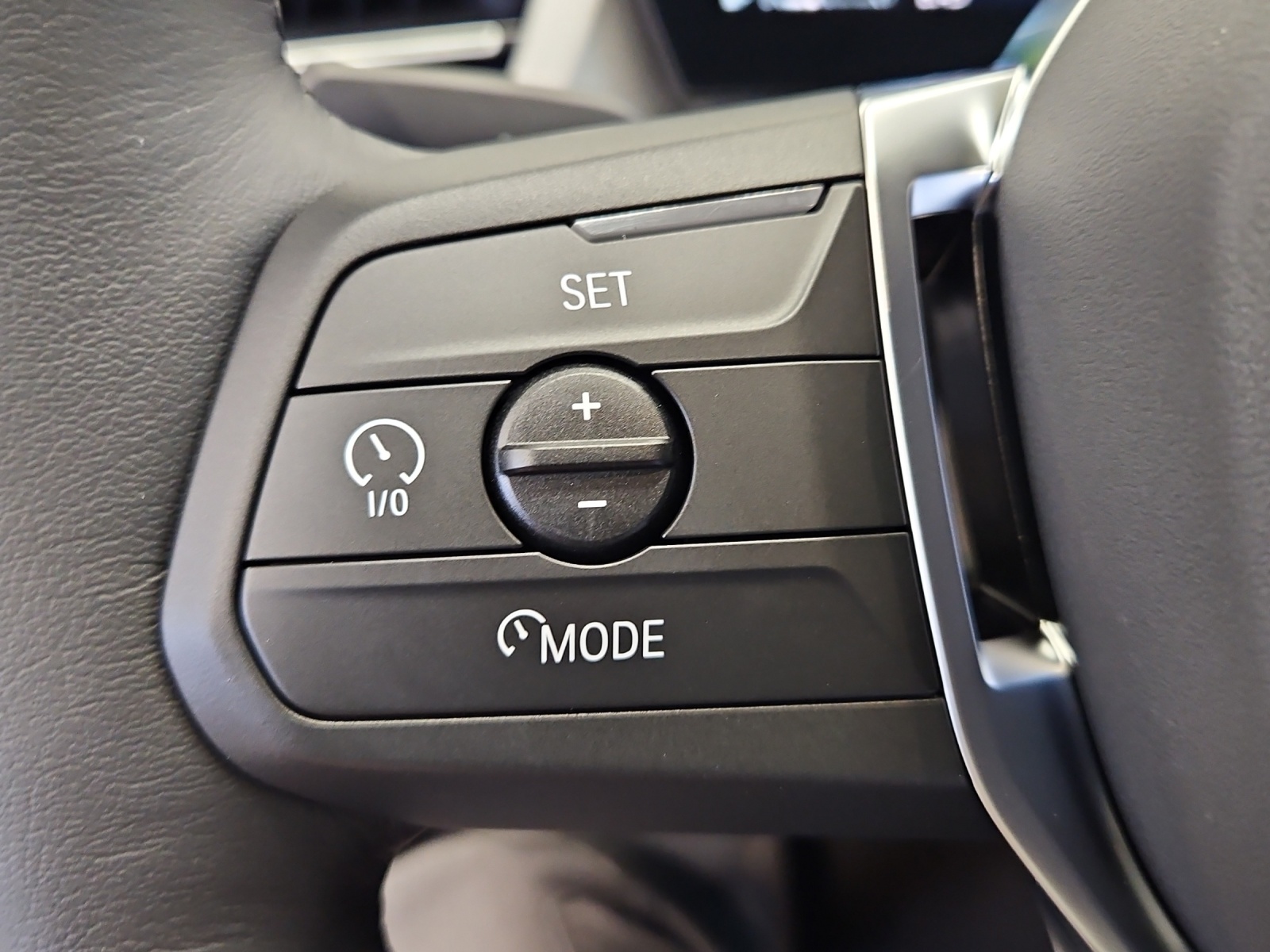 BMW X1 sDrive 18i-image-17