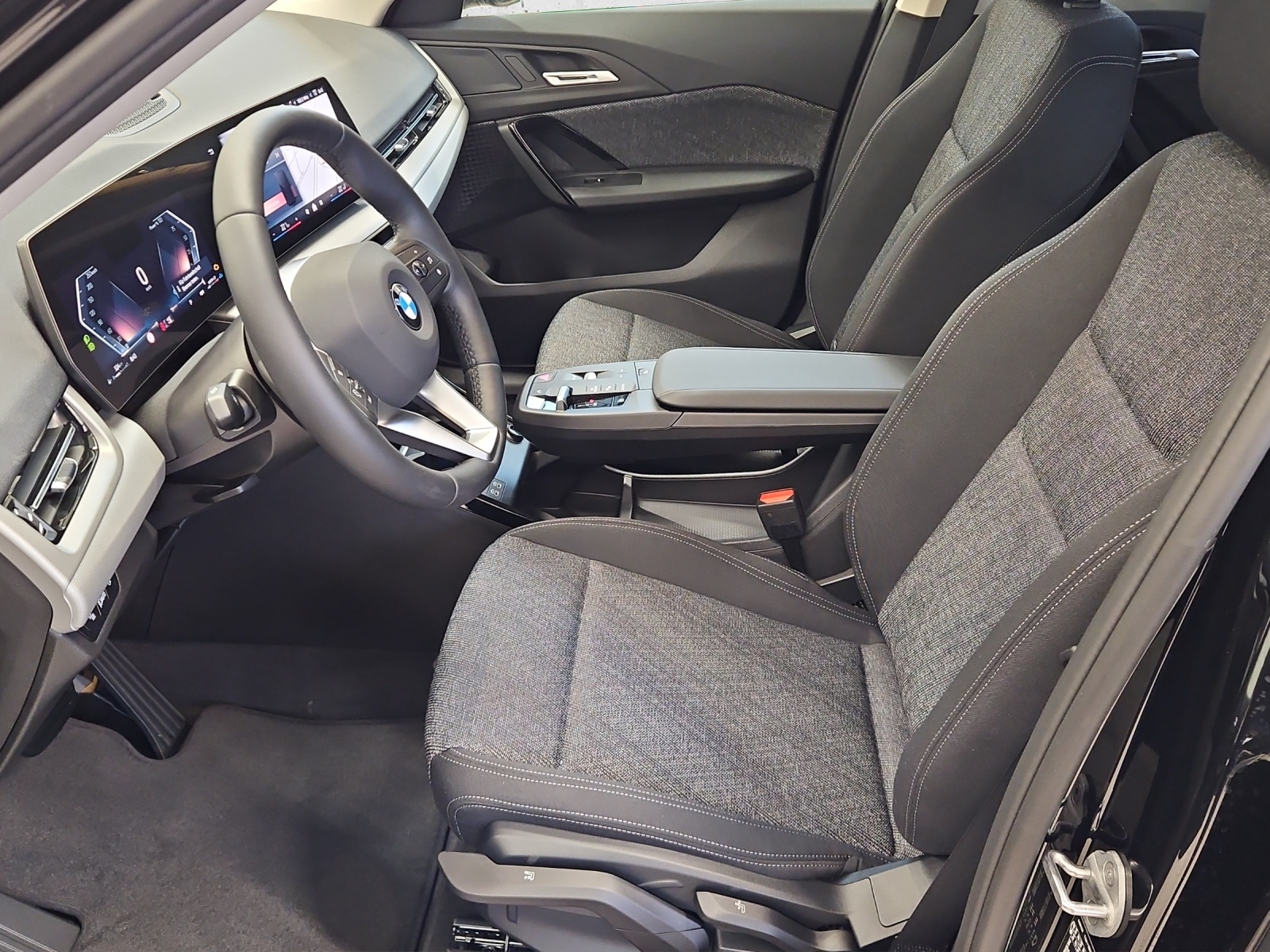 BMW X1 sDrive 18i-image-9