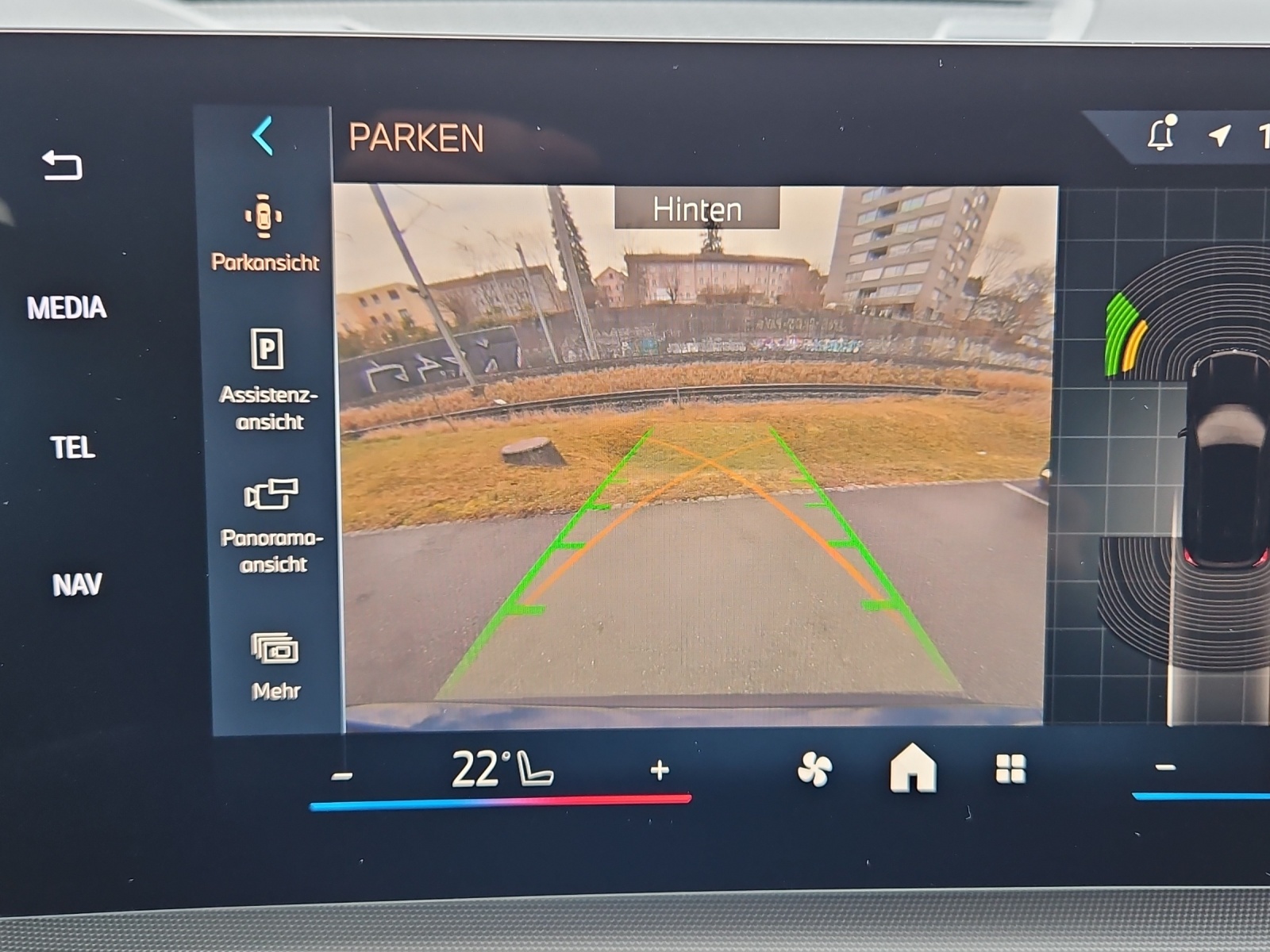 BMW X1 sDrive 18i-image-18