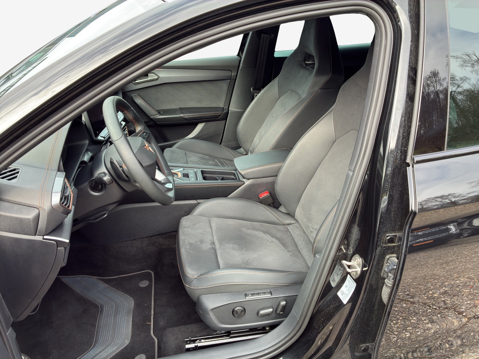 CUPRA LEON ST 1.5 e-HYBRID pHEV VZ DSG-image-7