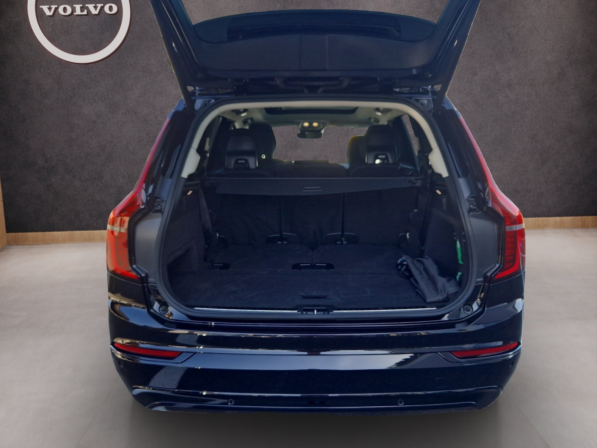VOLVO XC90 2.0 T8 TE Ultra Dark eAWD-image-12