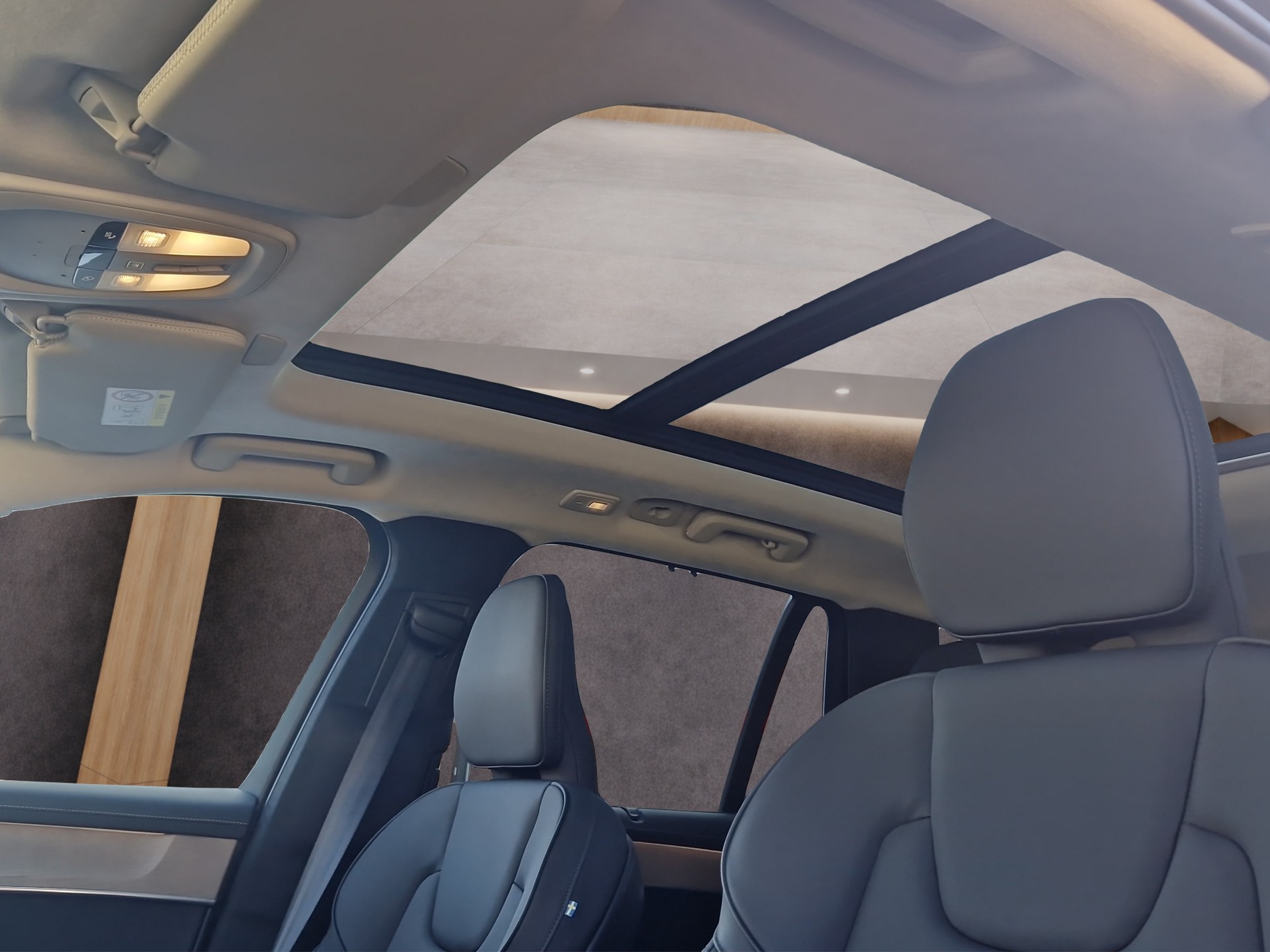 VOLVO XC90 2.0 T8 TE Ultra Dark eAWD-image-9