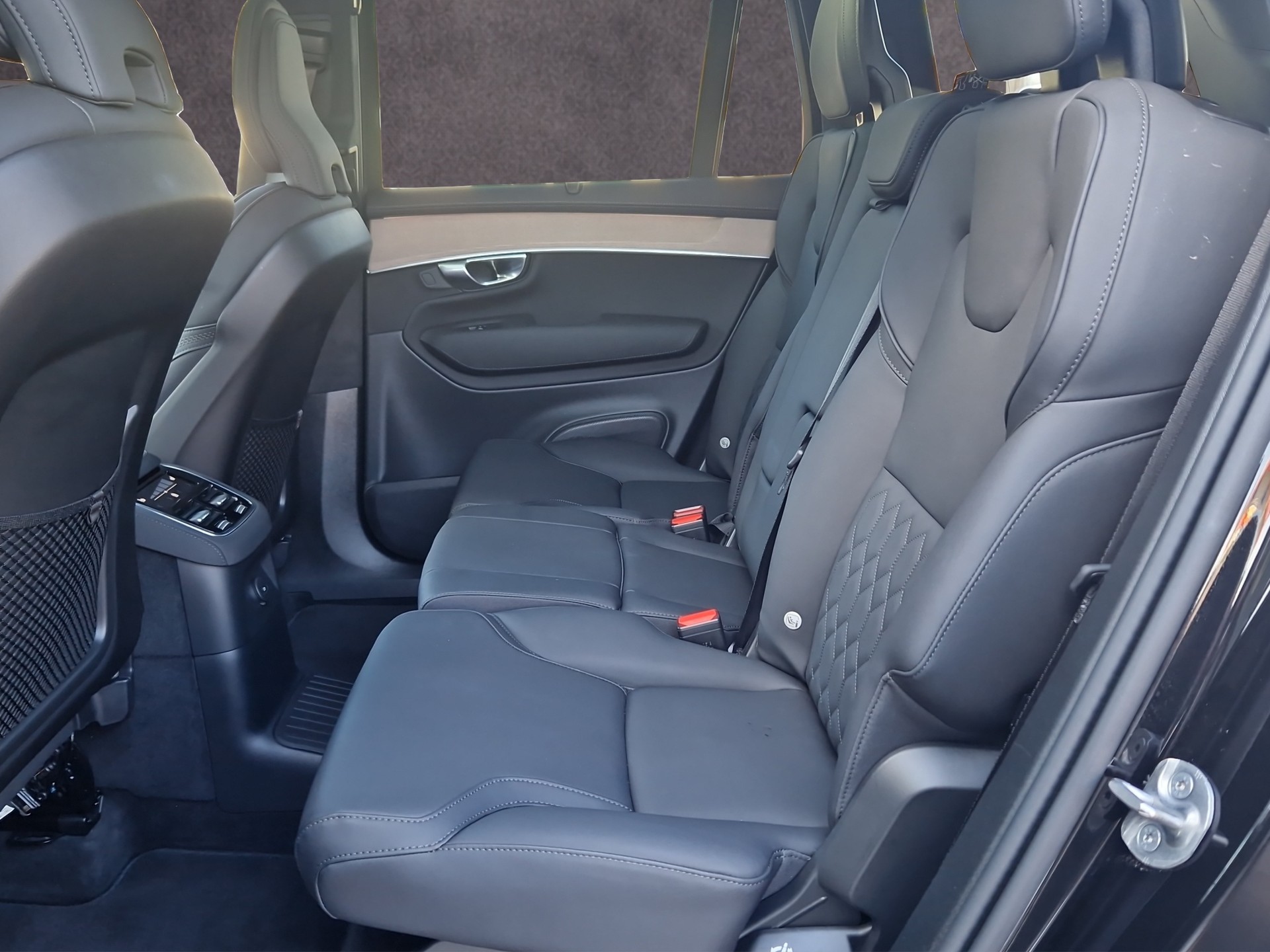 VOLVO XC90 2.0 T8 TE Ultra Dark eAWD-image-14