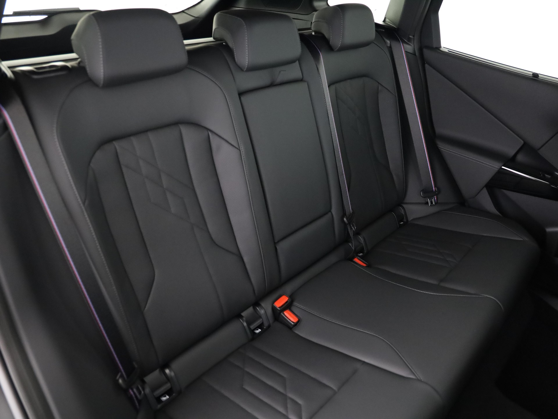 BMW X3 M50i-image-15