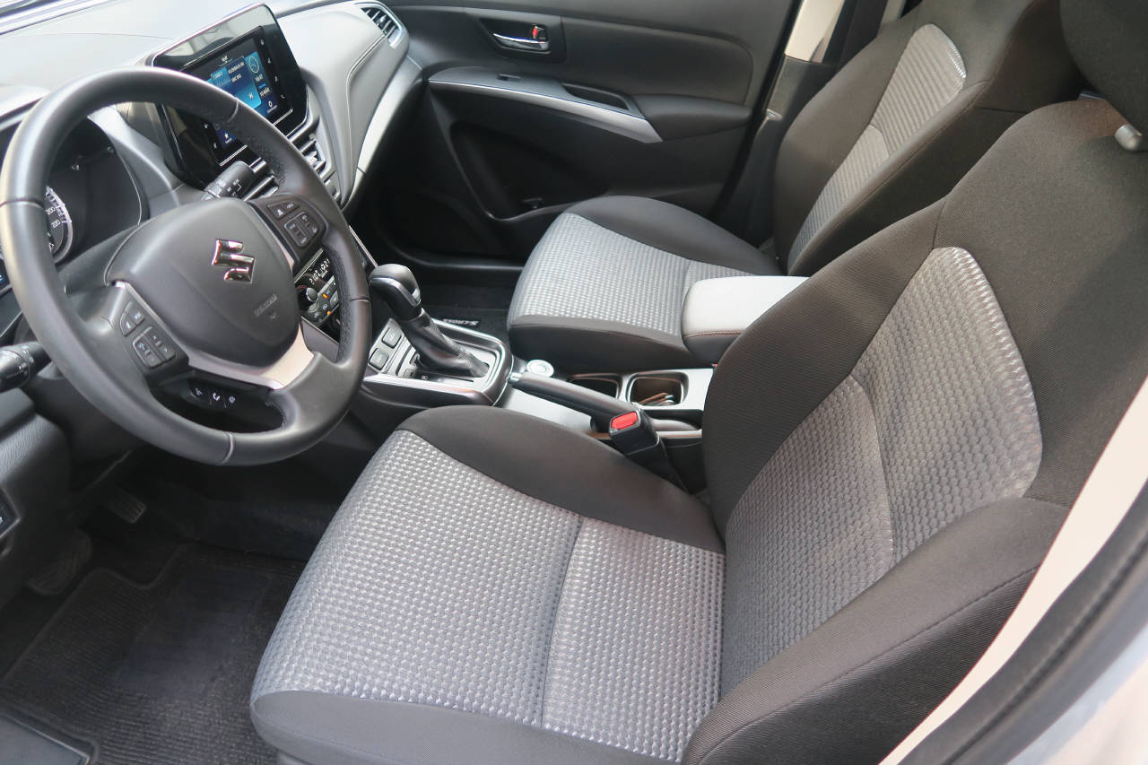 SUZUKI S-Cross 1.5 Compact+ Hybrid 4x4-image-3