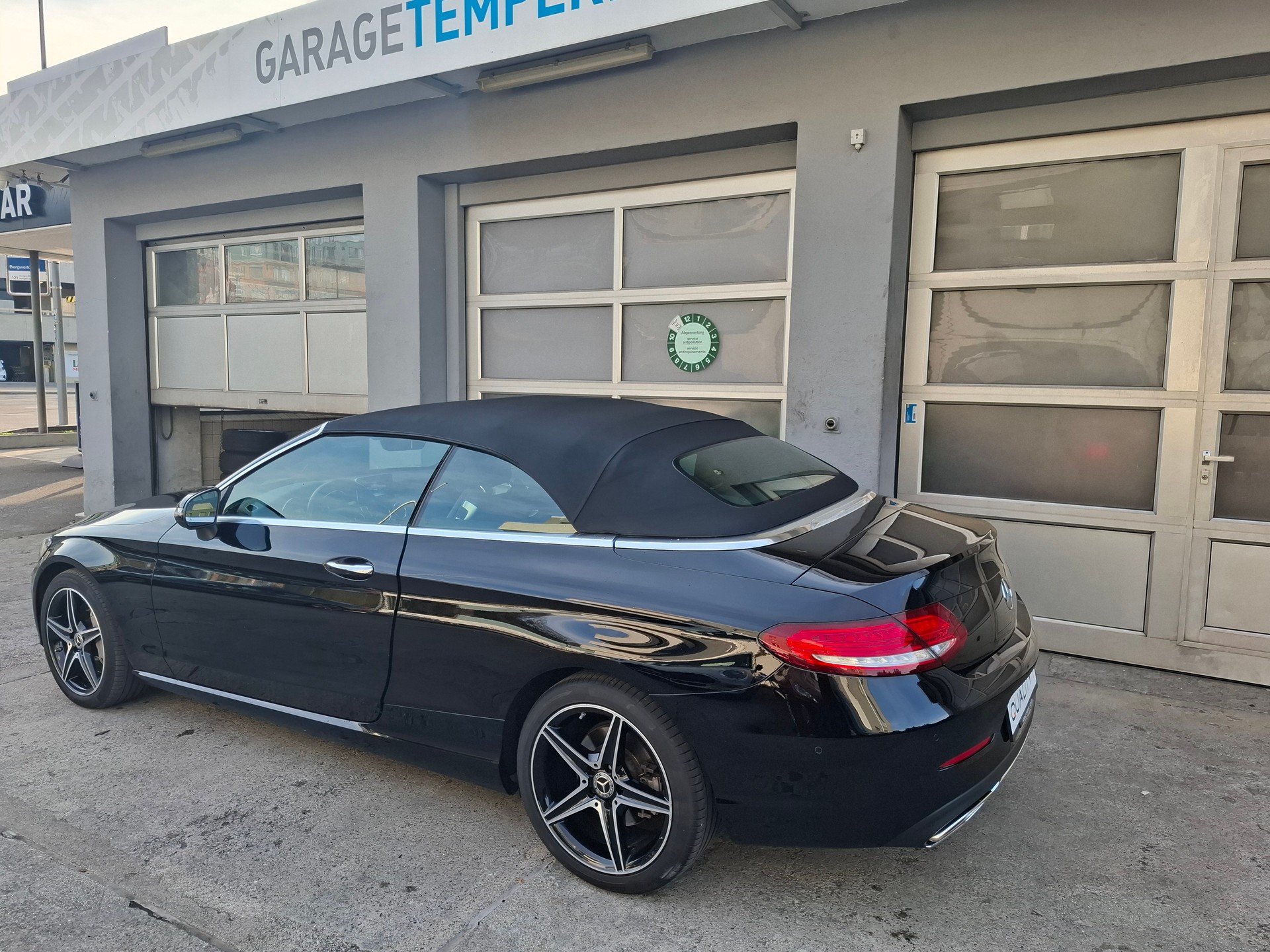 MERCEDES-BENZ C 400 Cabriolet 4Matic 9G-Tronic-image-8