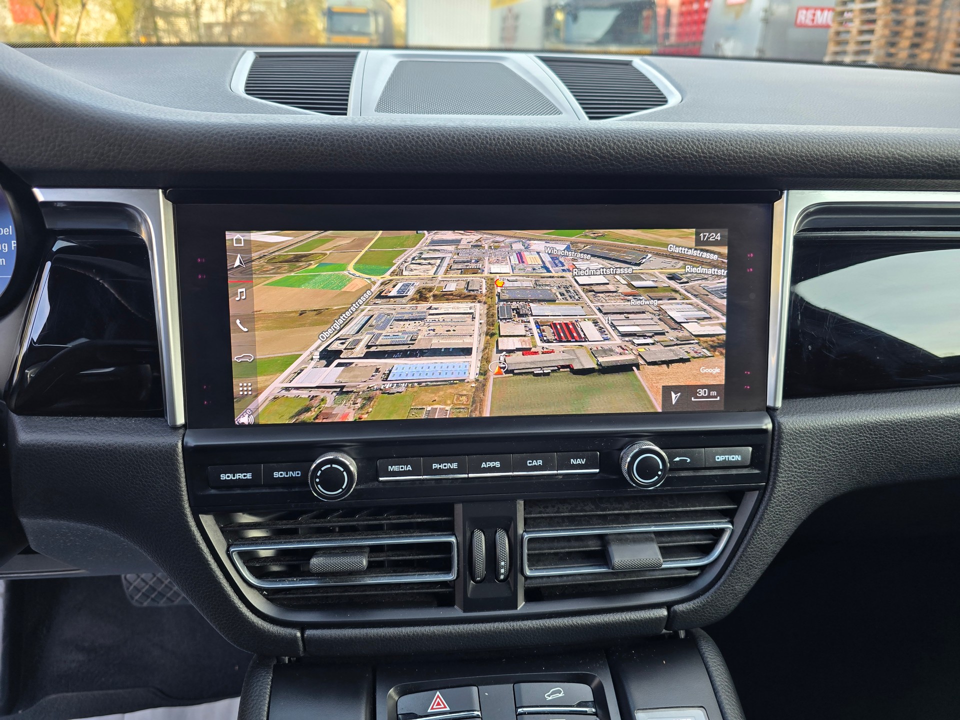PORSCHE Macan S PDK-image-21