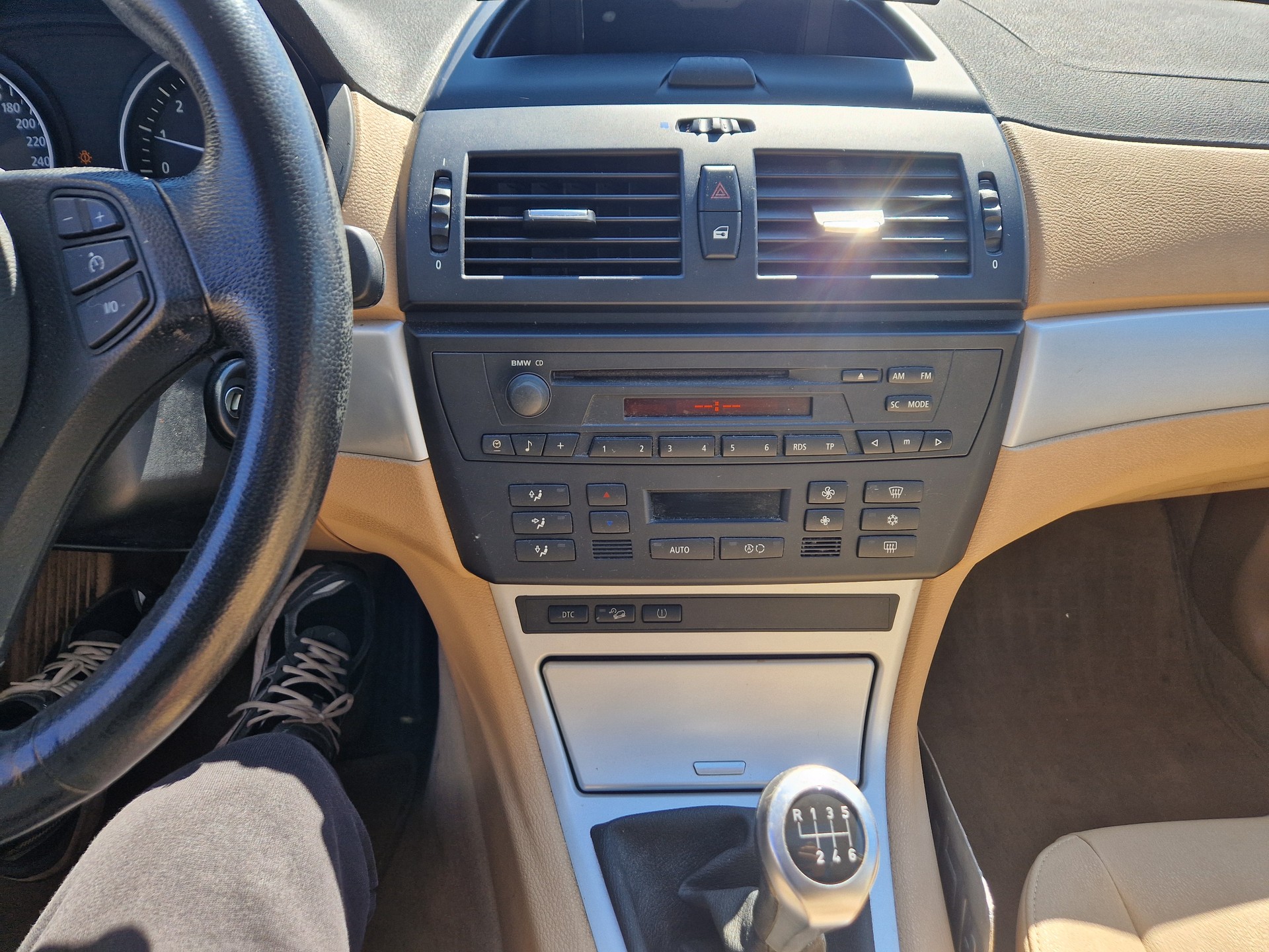 BMW X3 xDrive 20i (2.0i)-image-9