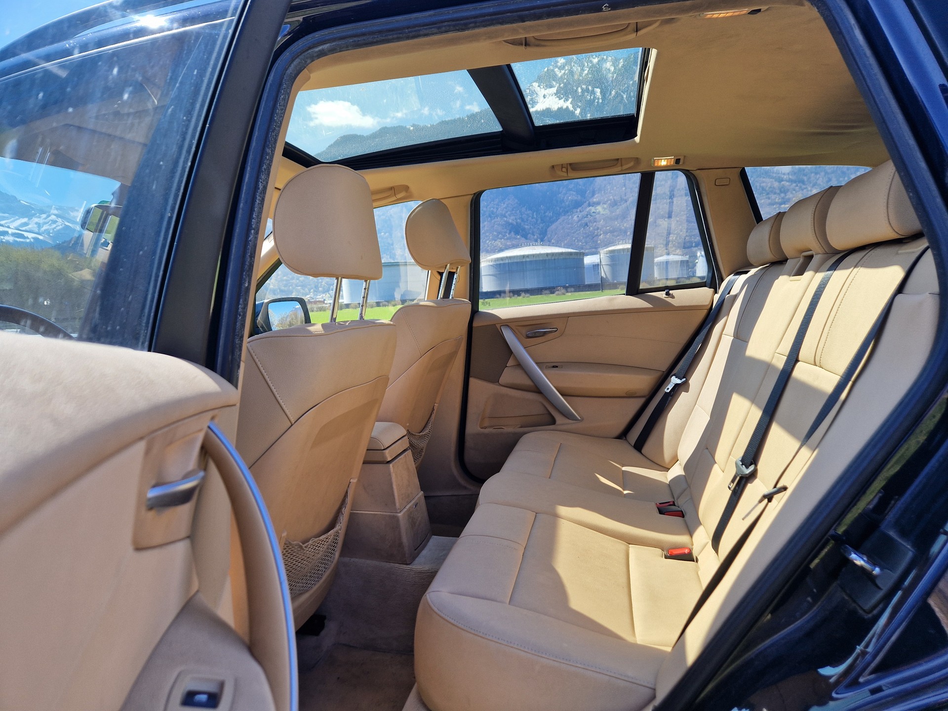 BMW X3 xDrive 20i (2.0i)-image-6