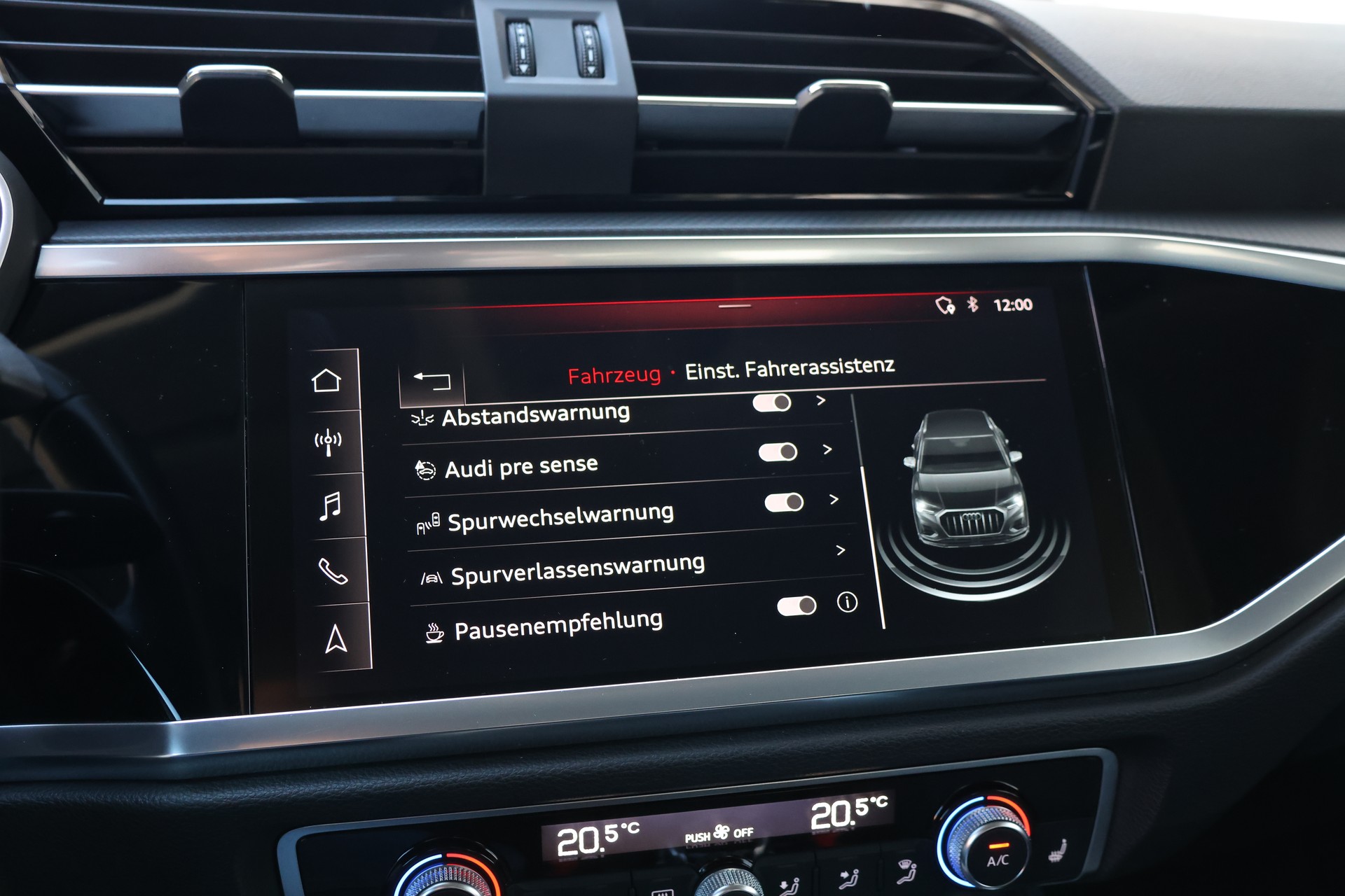 AUDI Q3 35 TDI advanced S-tronic (CH)-image-16