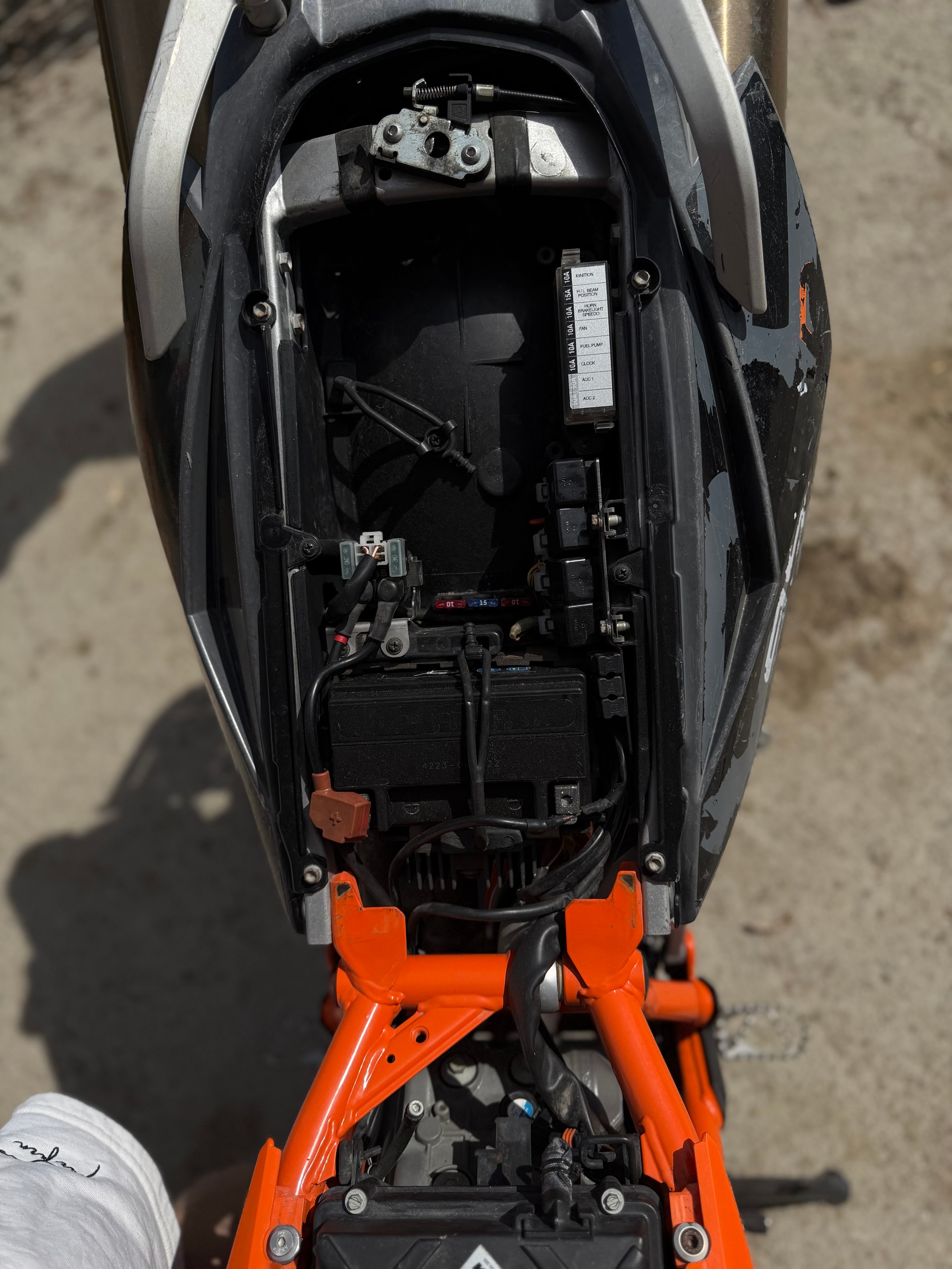 KTM 950 Superenduro R-image-4