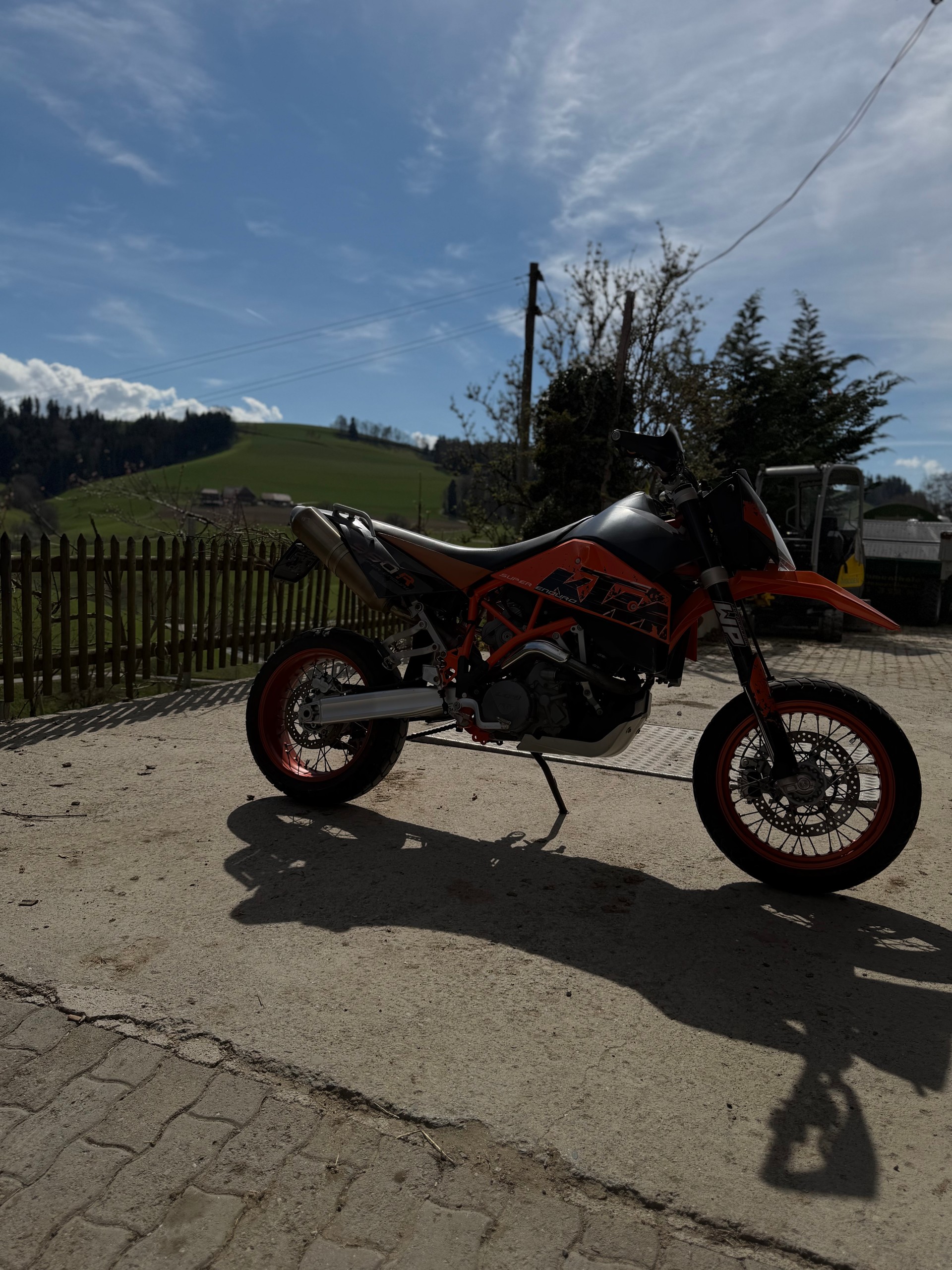 KTM 950 Superenduro R-image-3