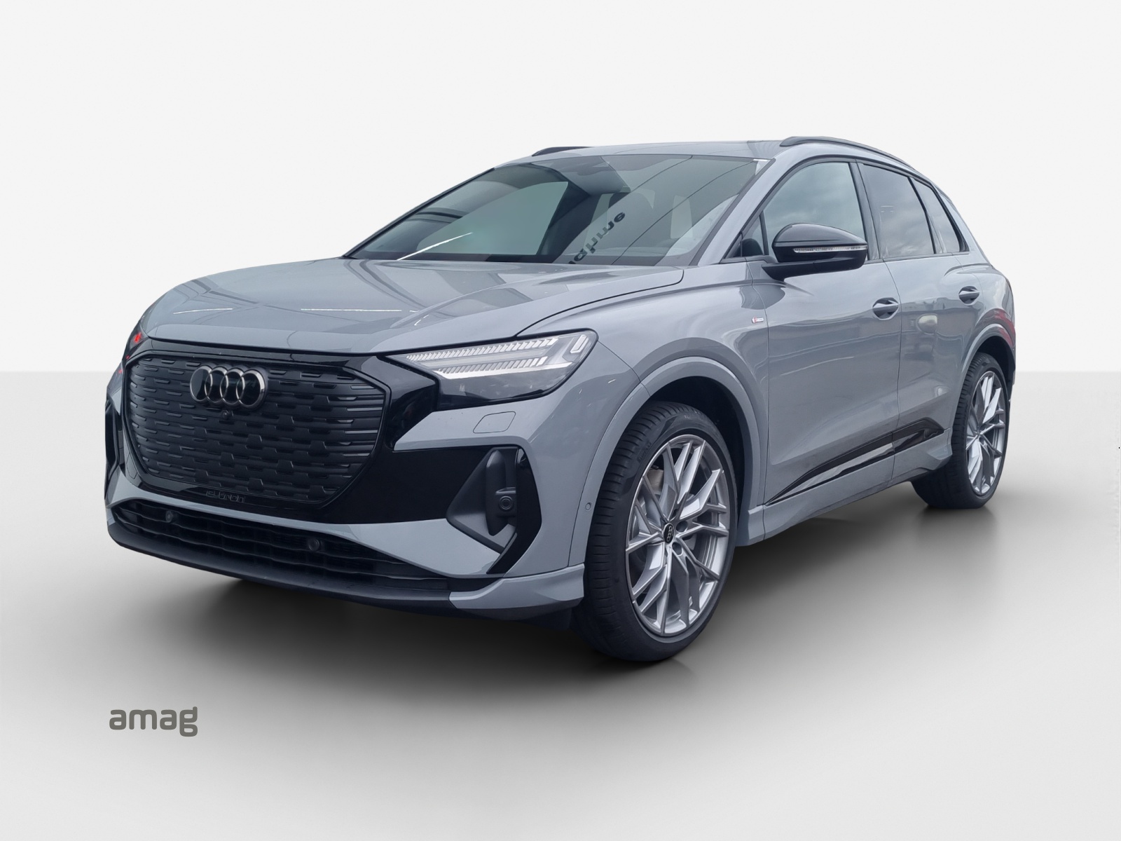 AUDI Q4 e-tron 45 Edition Swiss Ski quattro-image-0