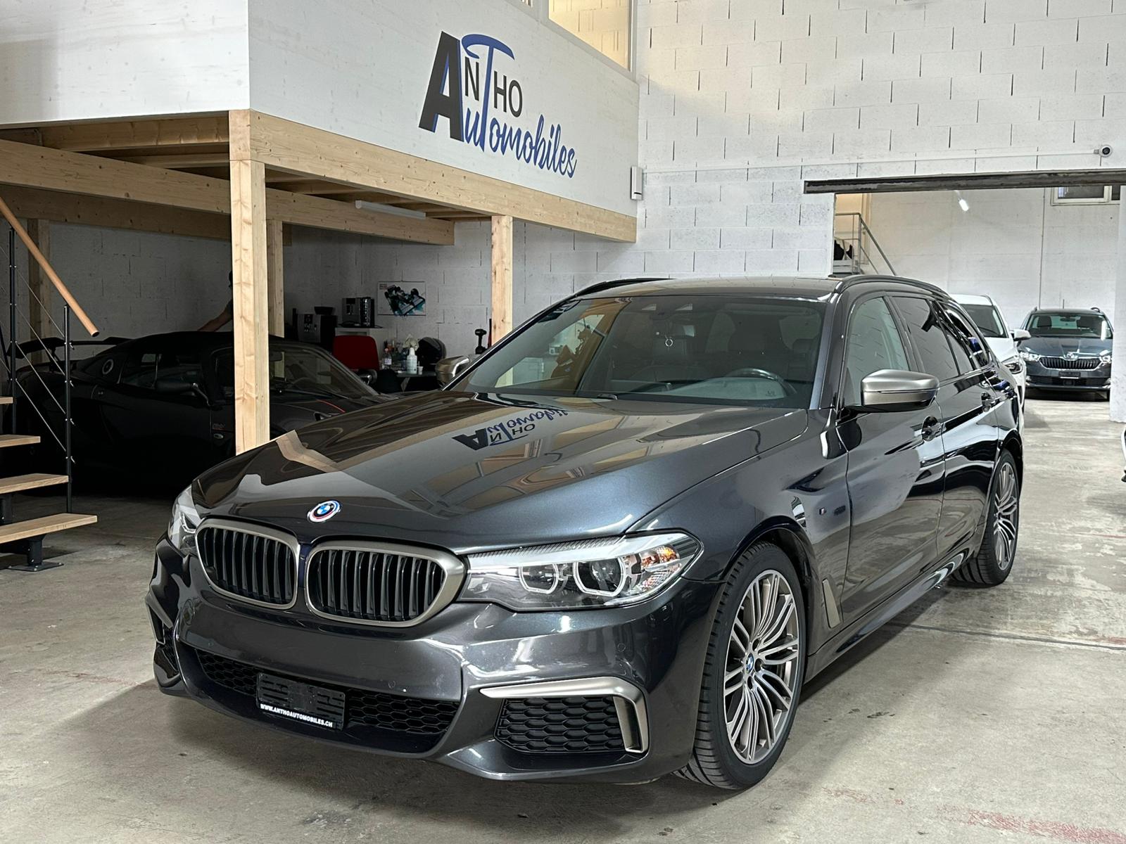 BMW M550d xDrive Touring Steptronic