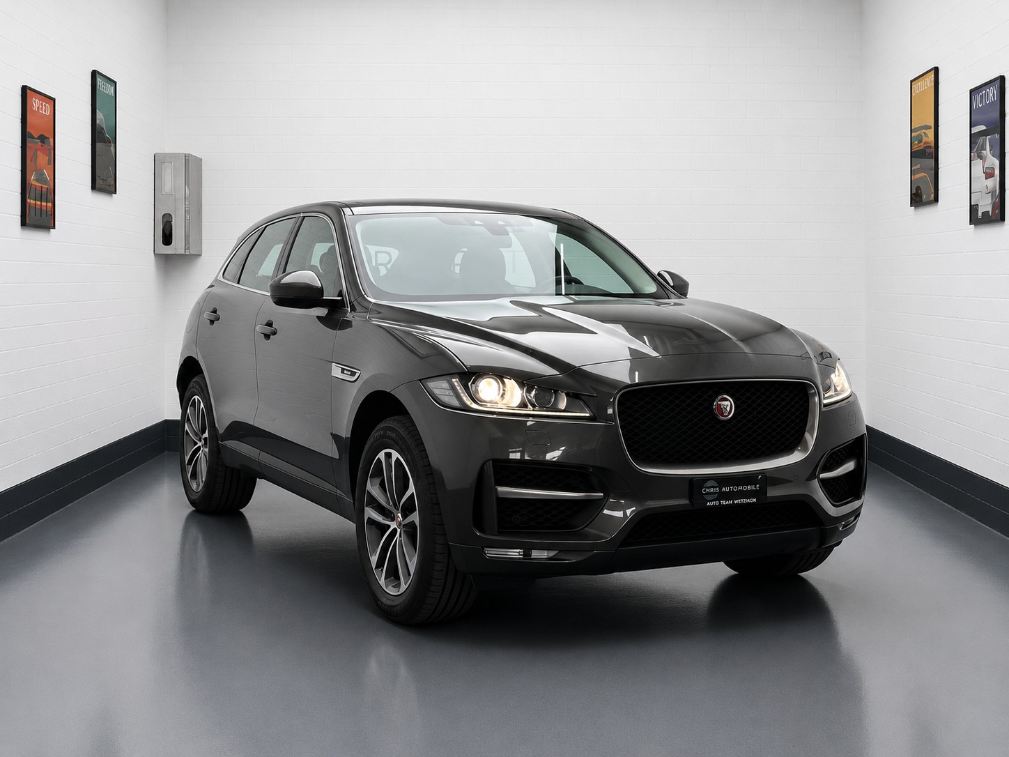 JAGUAR F-Pace 3.0 TD R-Sport AWD Automatik-image-4