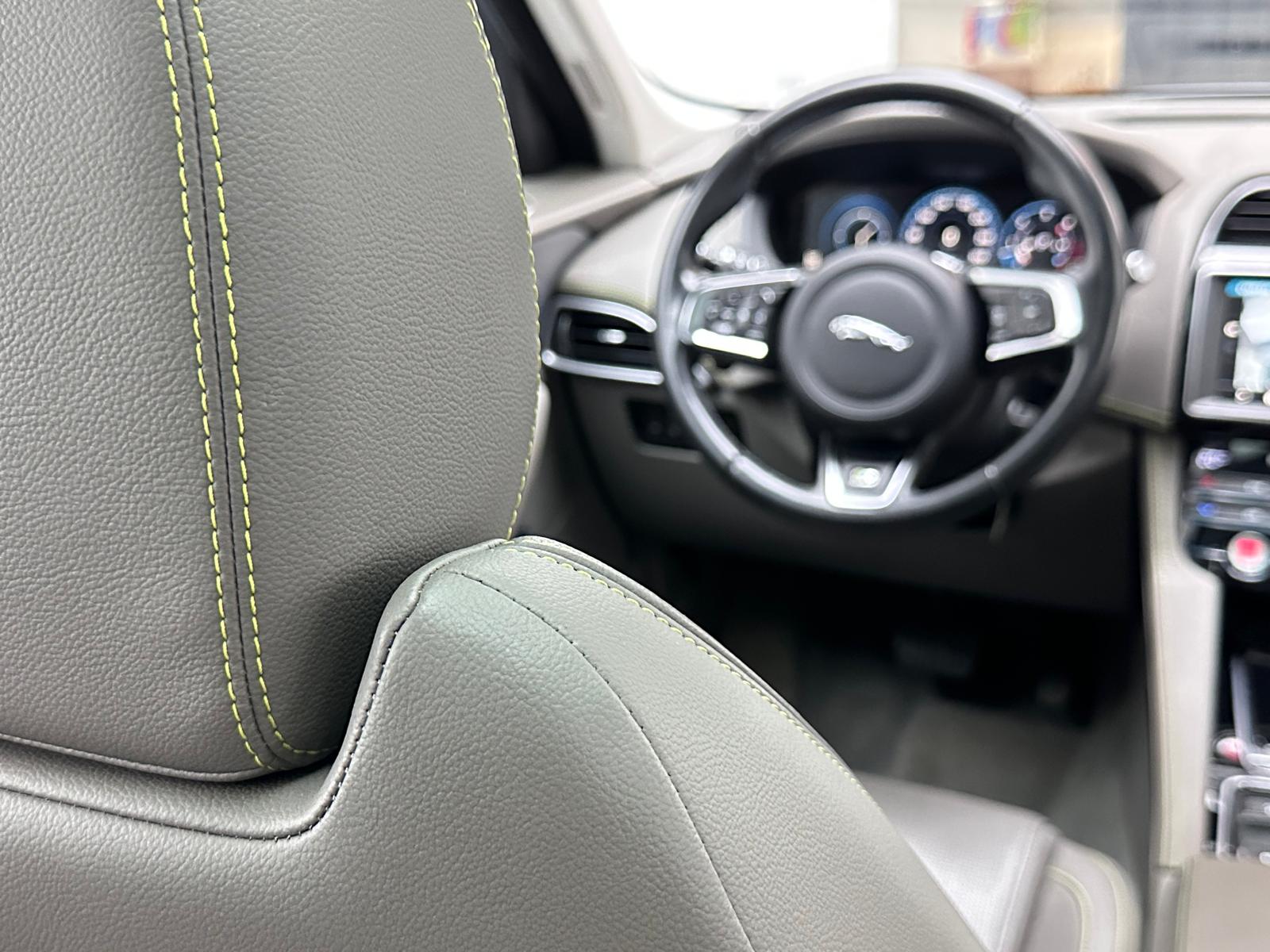 JAGUAR F-Pace 3.0 TD R-Sport AWD Automatik-image-18