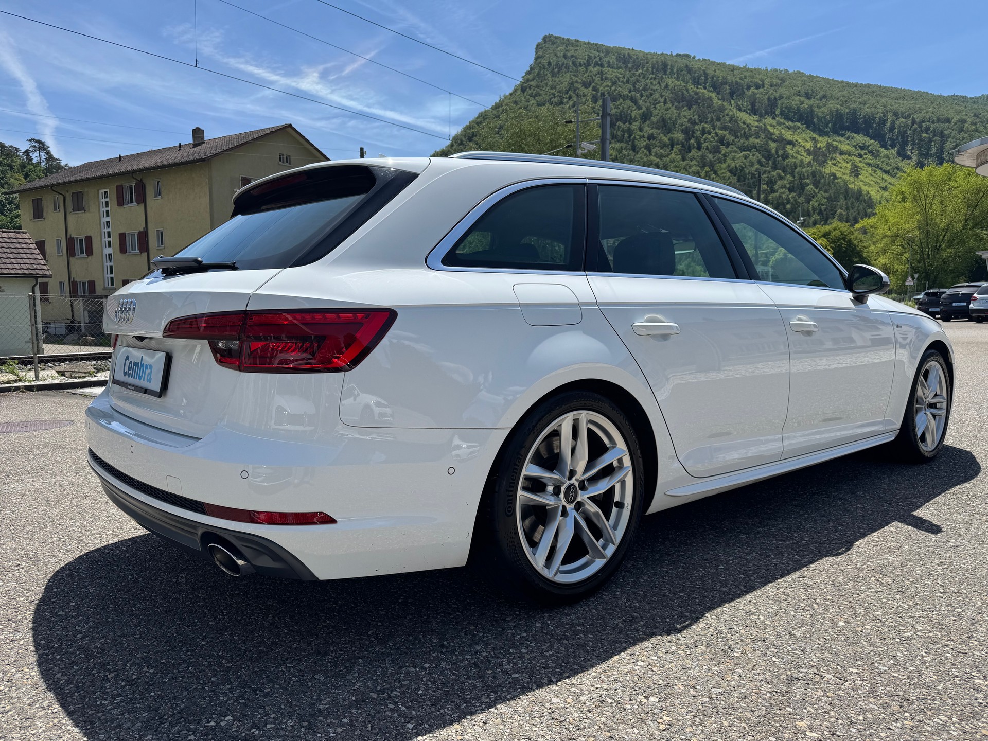 AUDI A4 Avant 2.0 TFSI Sport quattro S-tronic-image-4